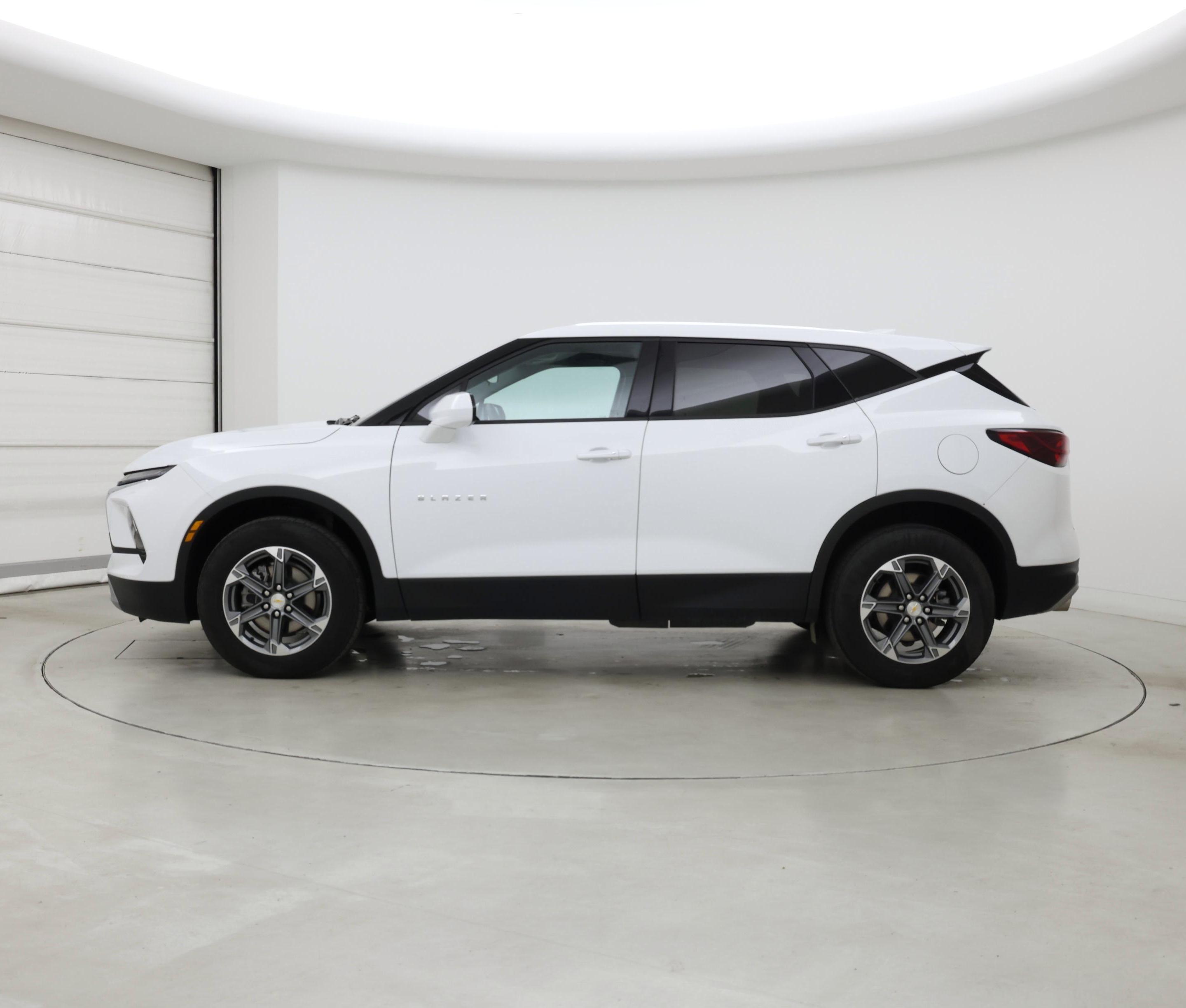 Thumbnail: 2025 Chevrolet Blazer - 3