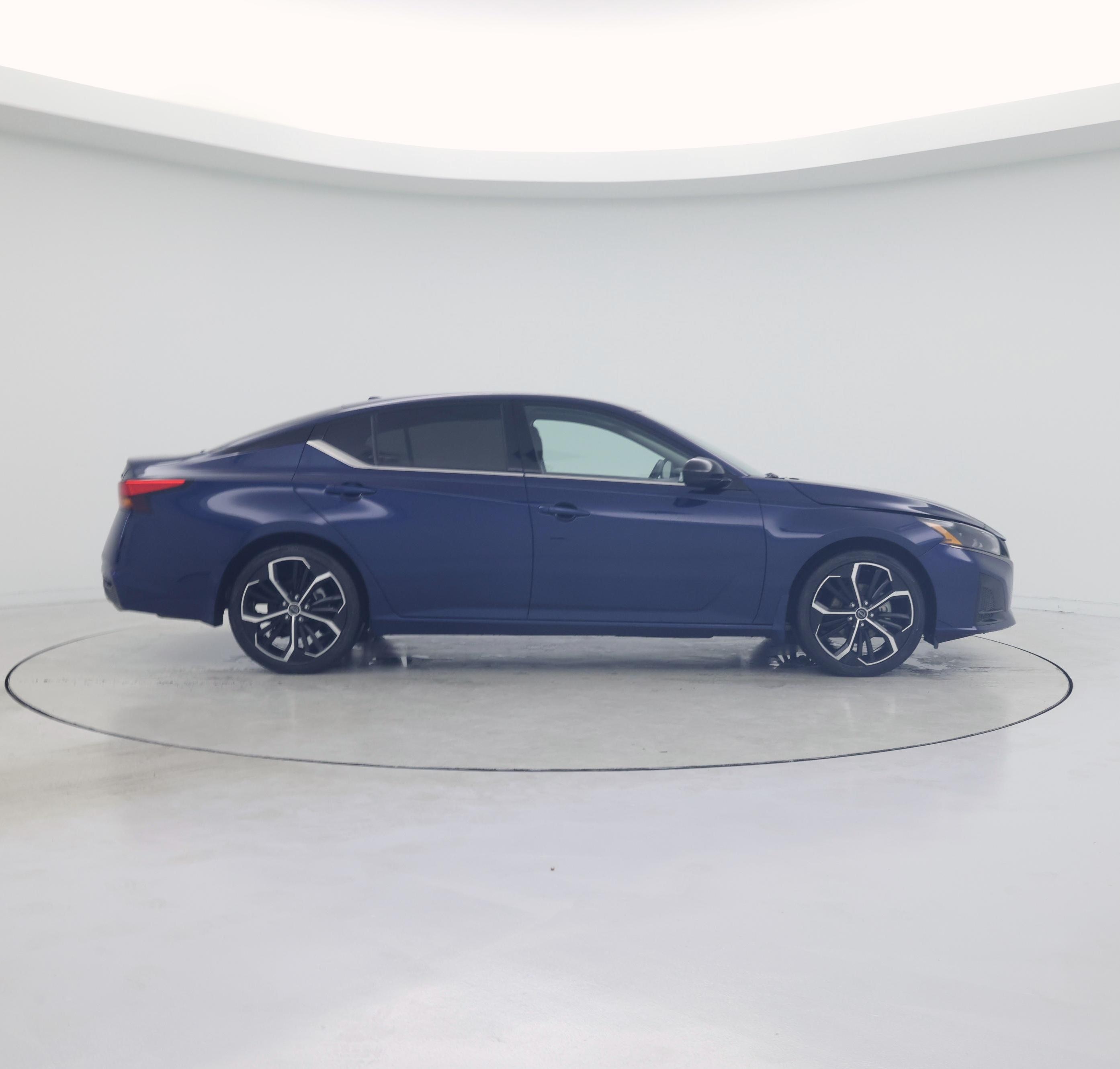 Thumbnail: 2023 Nissan Altima - 7