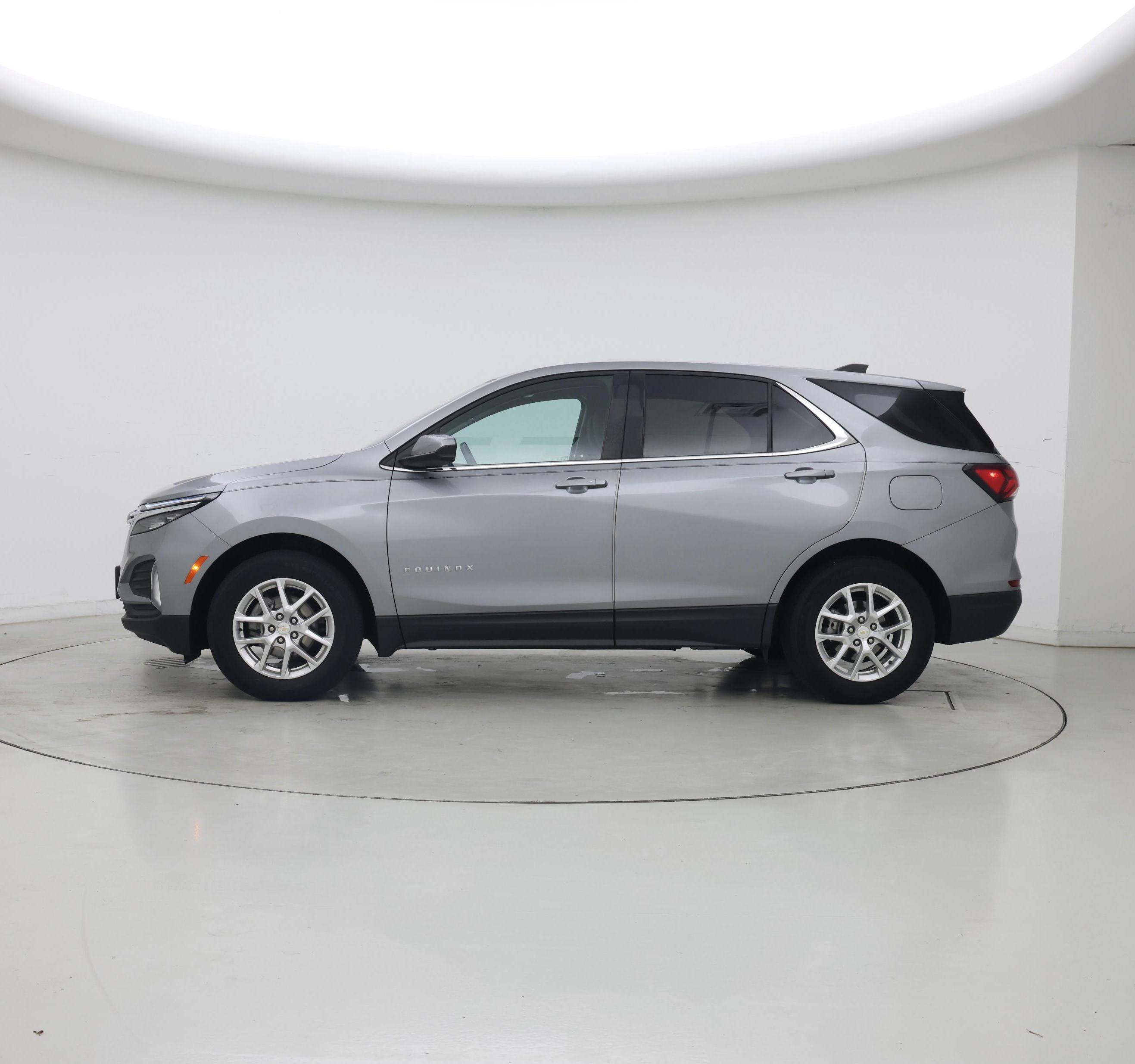 Thumbnail: 2023 Chevrolet Equinox - 3