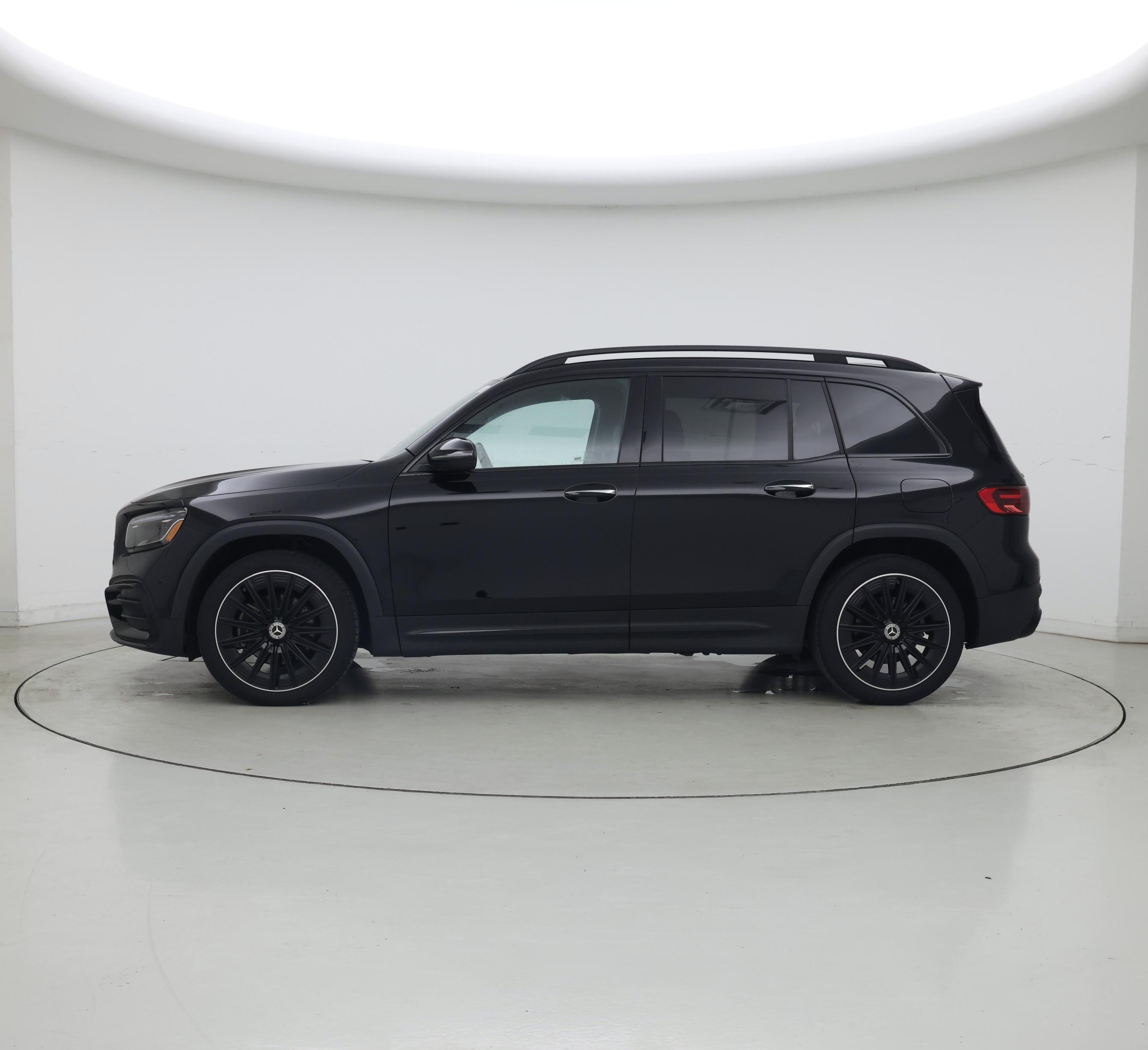 Thumbnail: 2025 Mercedes-Benz GLB - 3