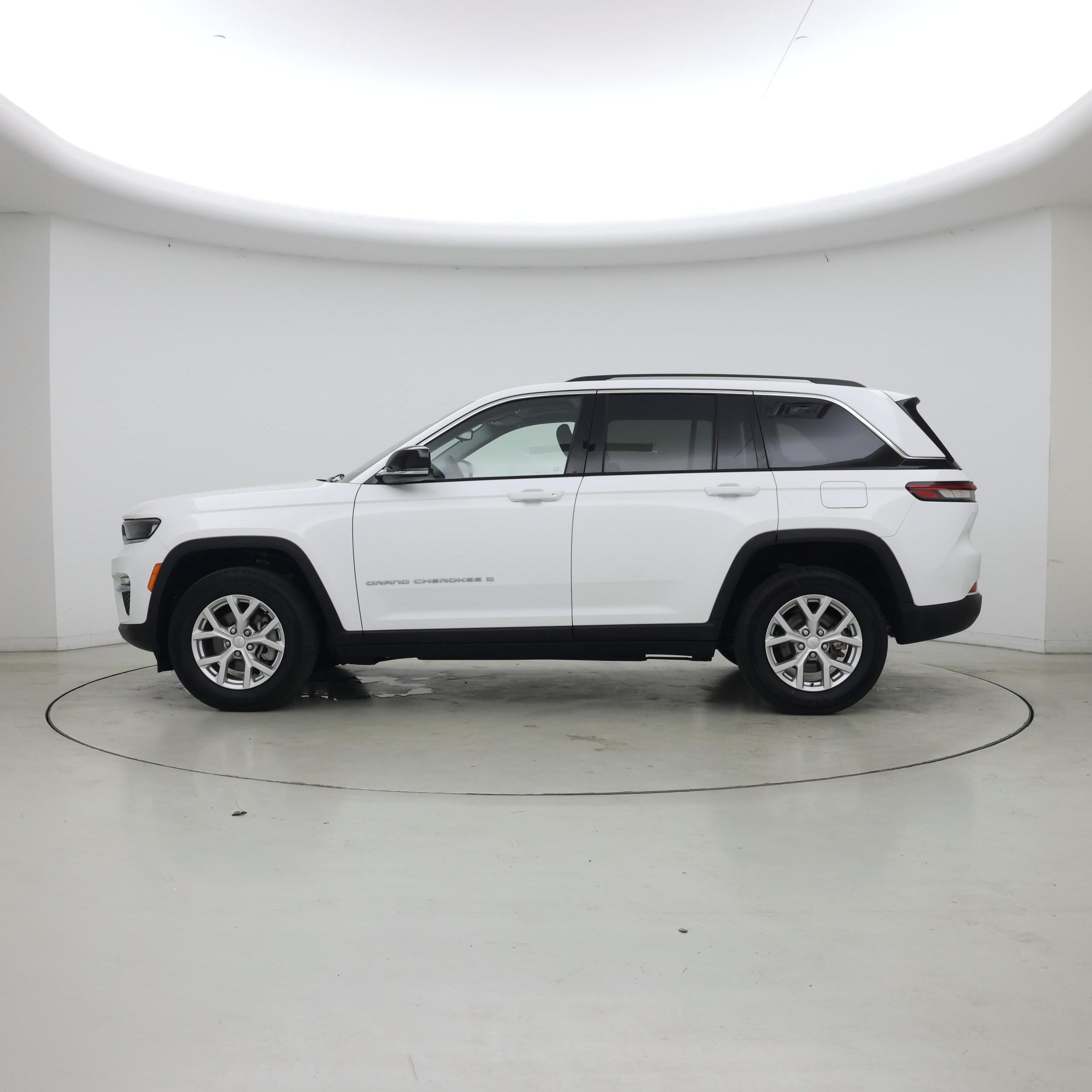 Thumbnail: 2023 Jeep Grand Cherokee - 3