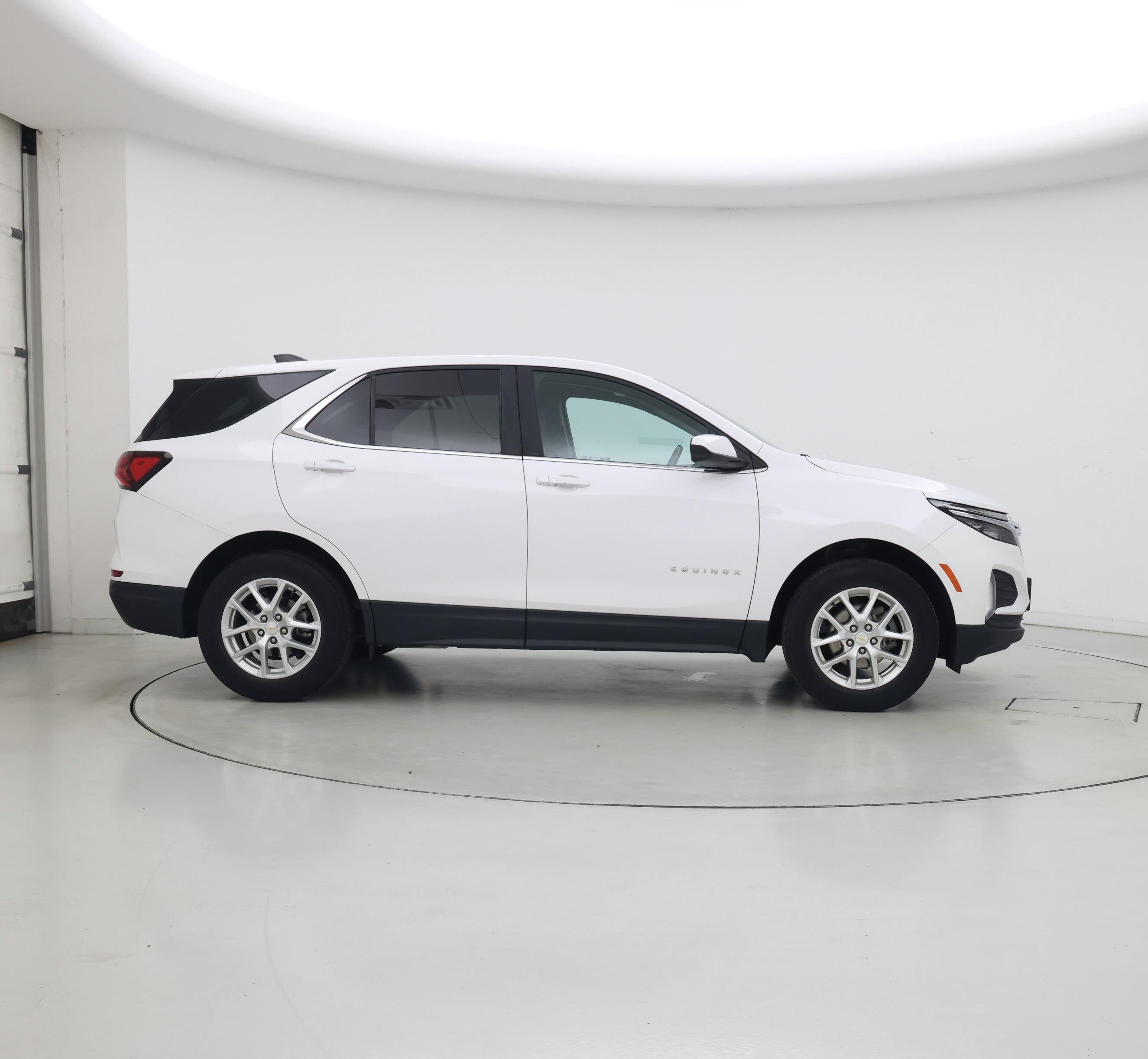 Thumbnail: 2022 Chevrolet Equinox - 7