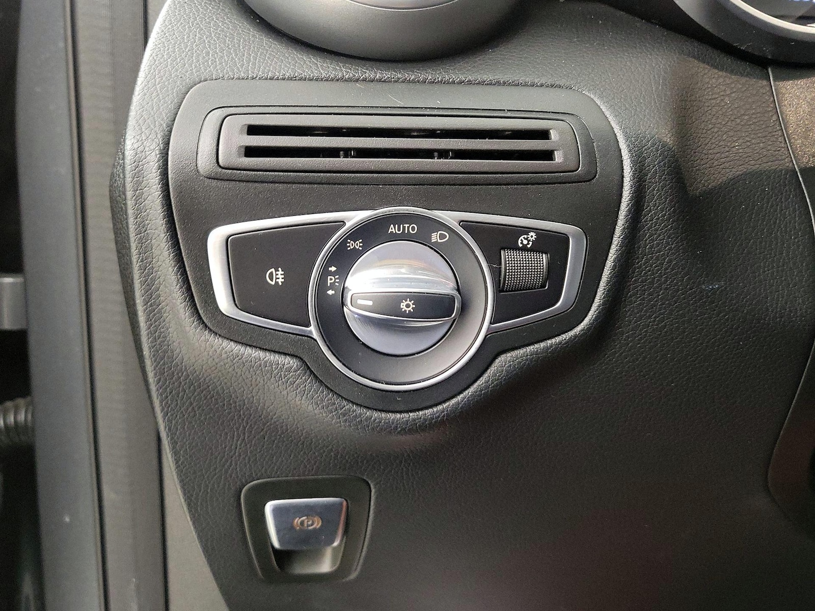 2020 Mercedes-Benz GLC GLC300 - Photo 14