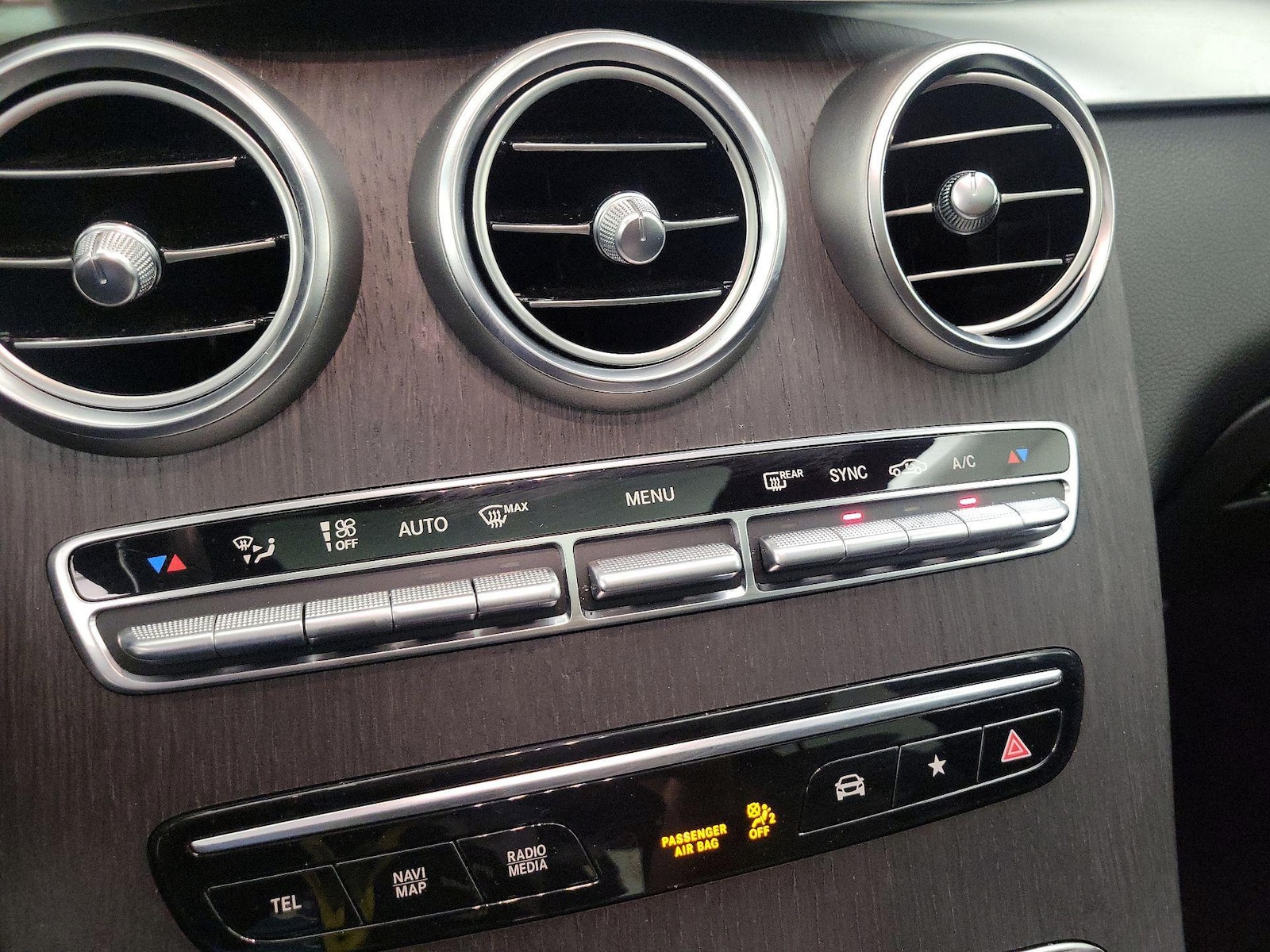 2020 Mercedes-Benz GLC GLC300 - Photo 18