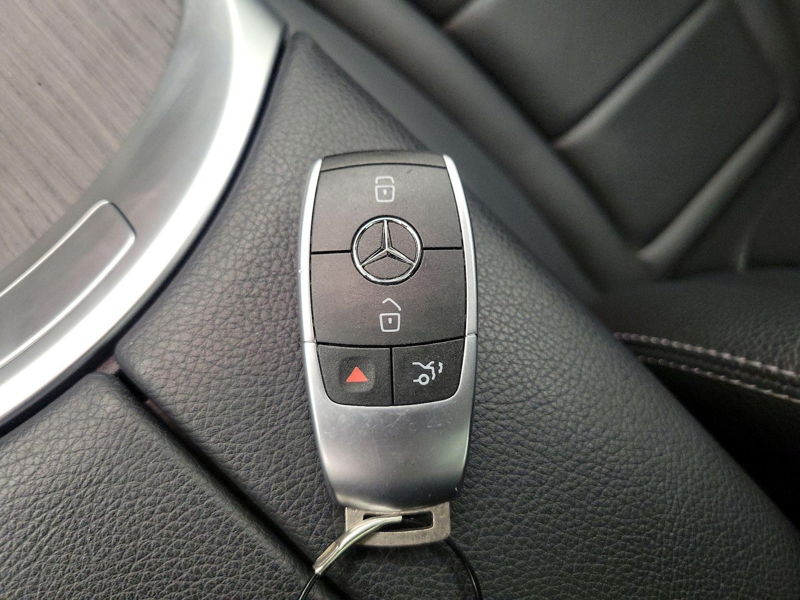 2020 Mercedes-Benz GLC GLC300 - Photo 26
