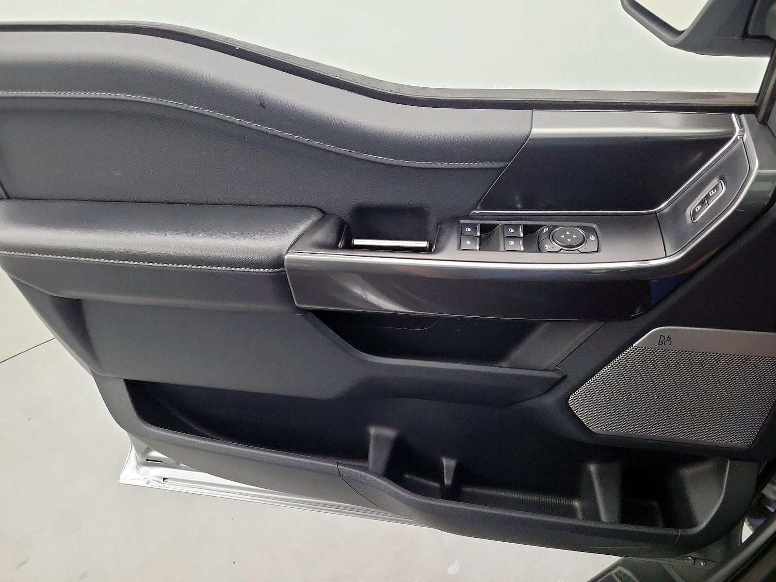 2023 Ford F-150 XLT - Photo 13