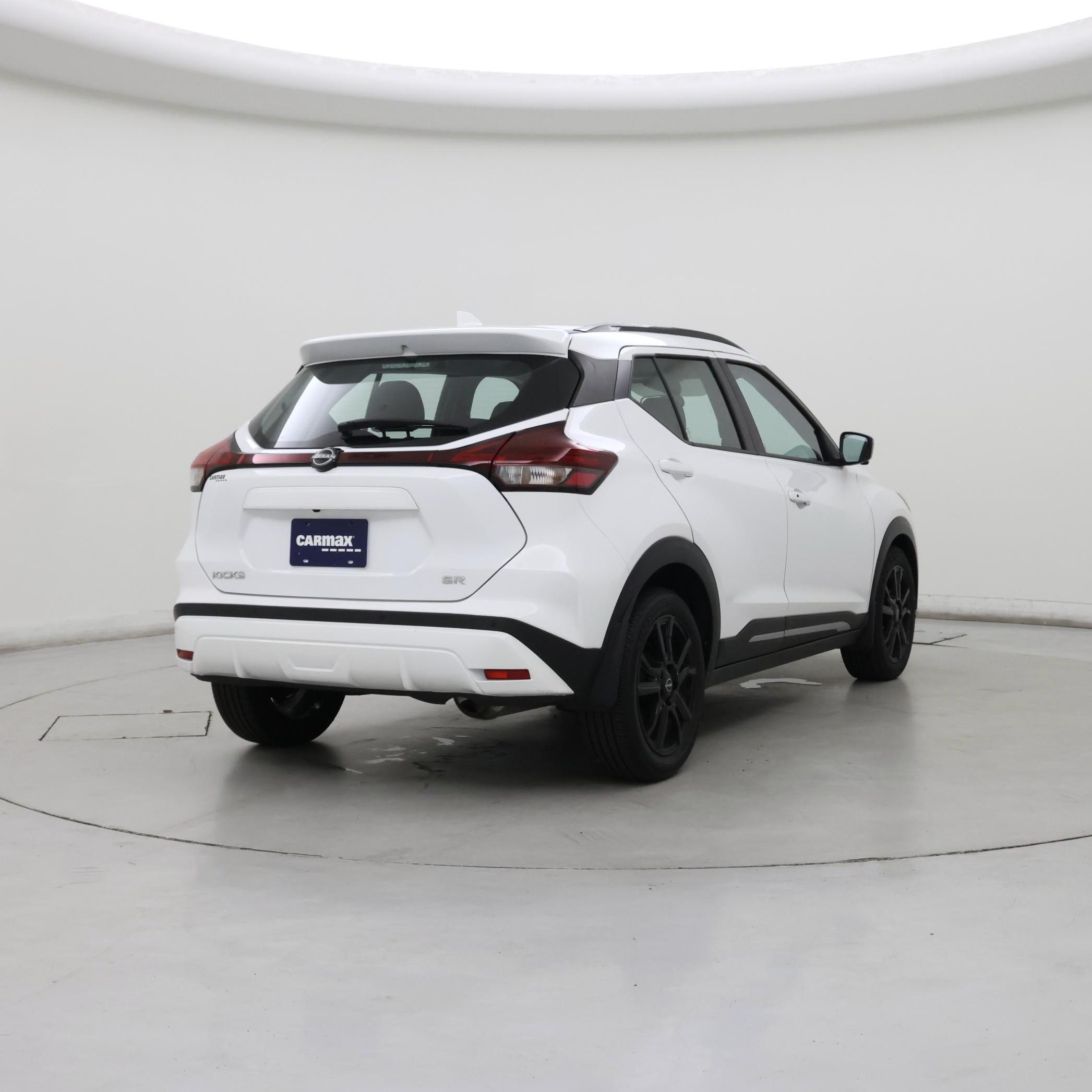 Thumbnail: 2023 Nissan Kicks - 8