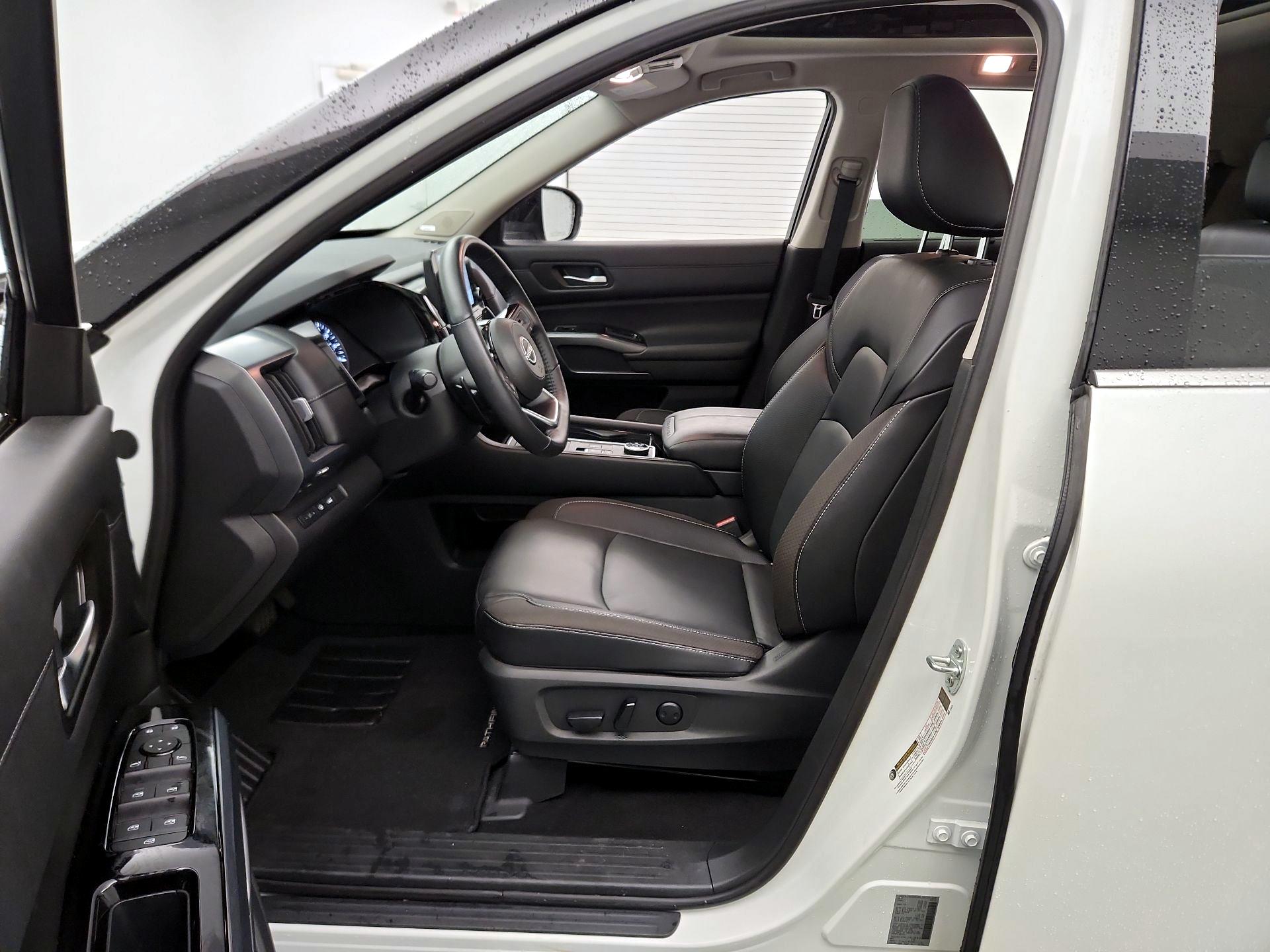 Thumbnail: 2024 Nissan Pathfinder - 11