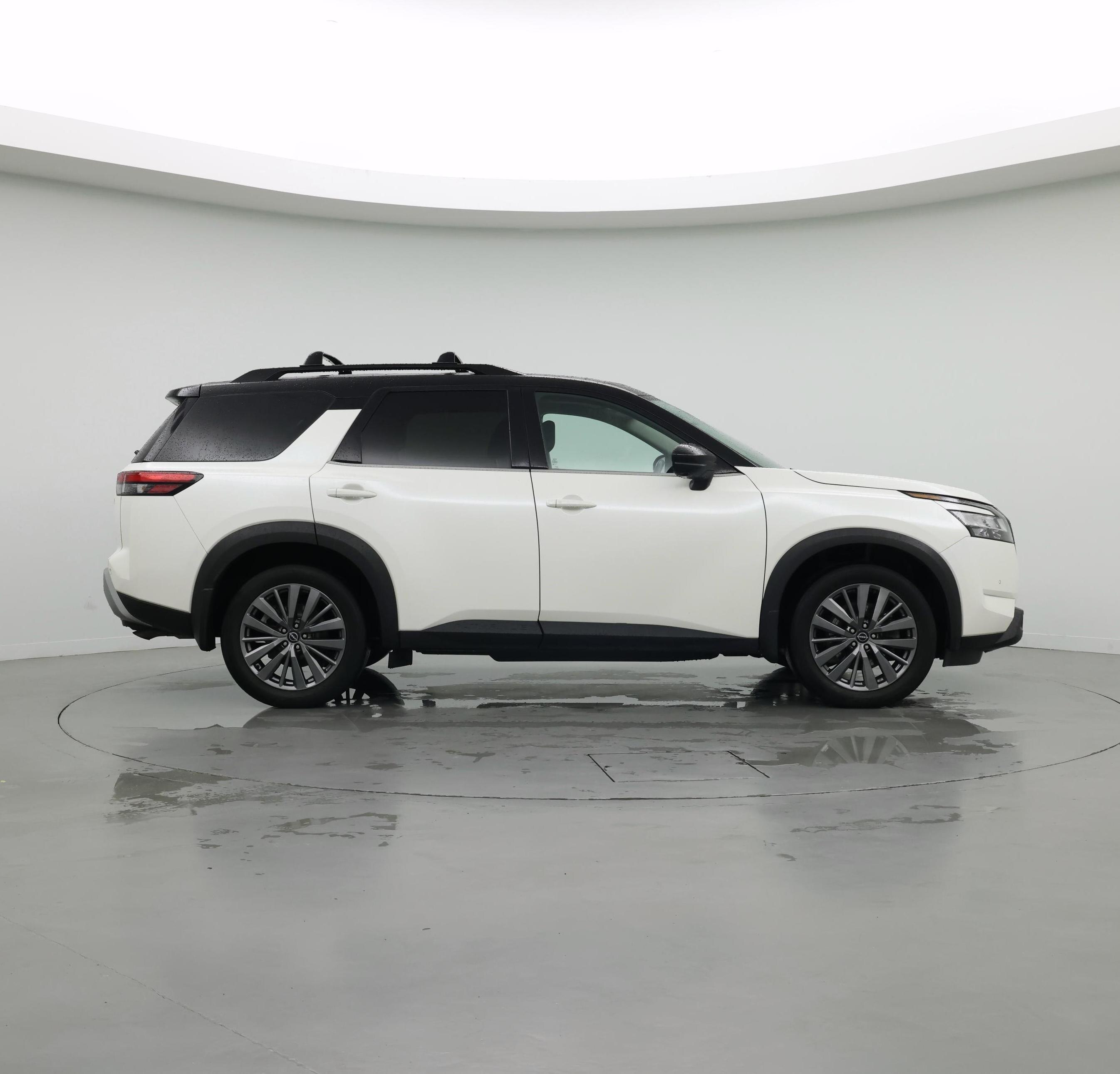 Thumbnail: 2024 Nissan Pathfinder - 7