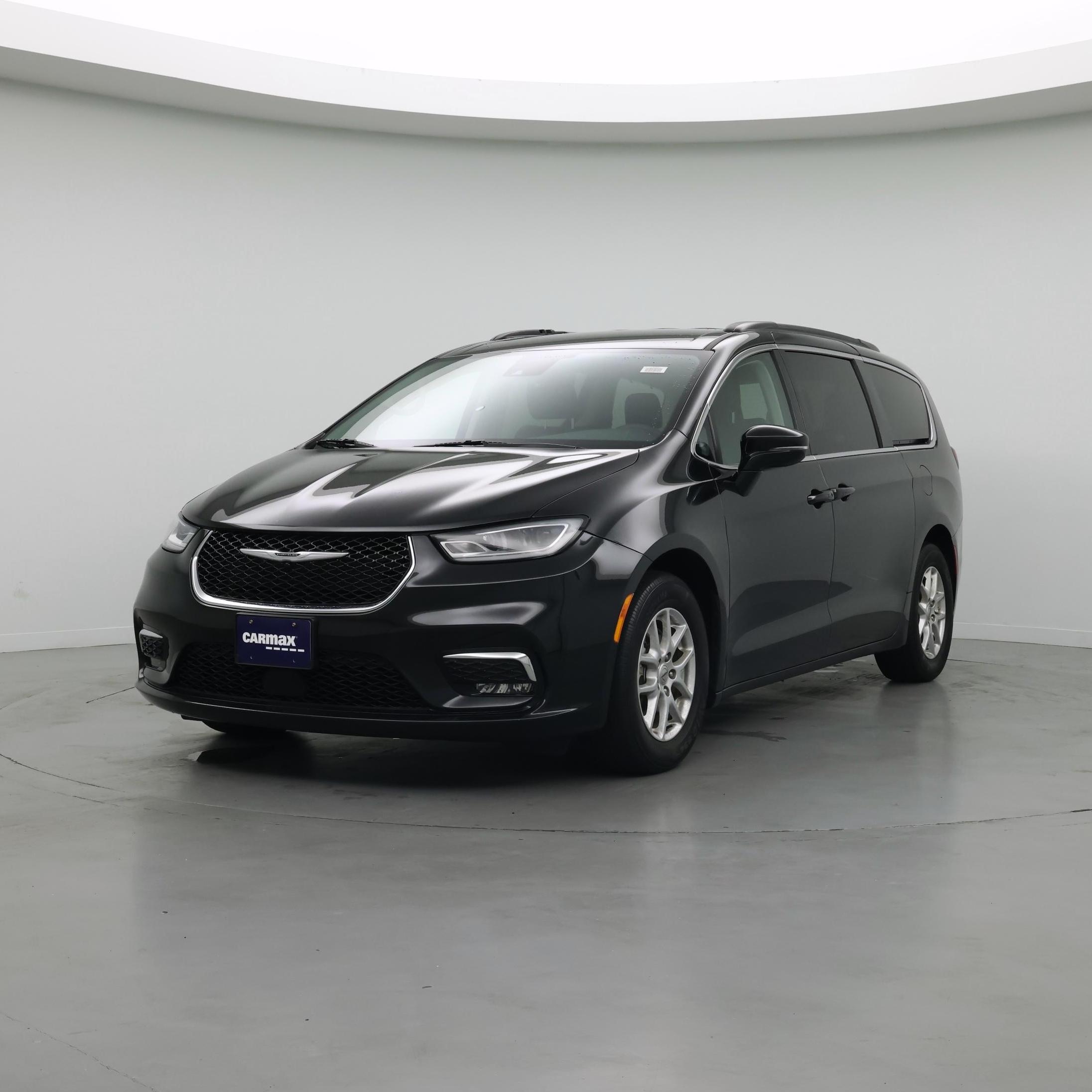 Thumbnail: 2022 Chrysler Pacifica - 4