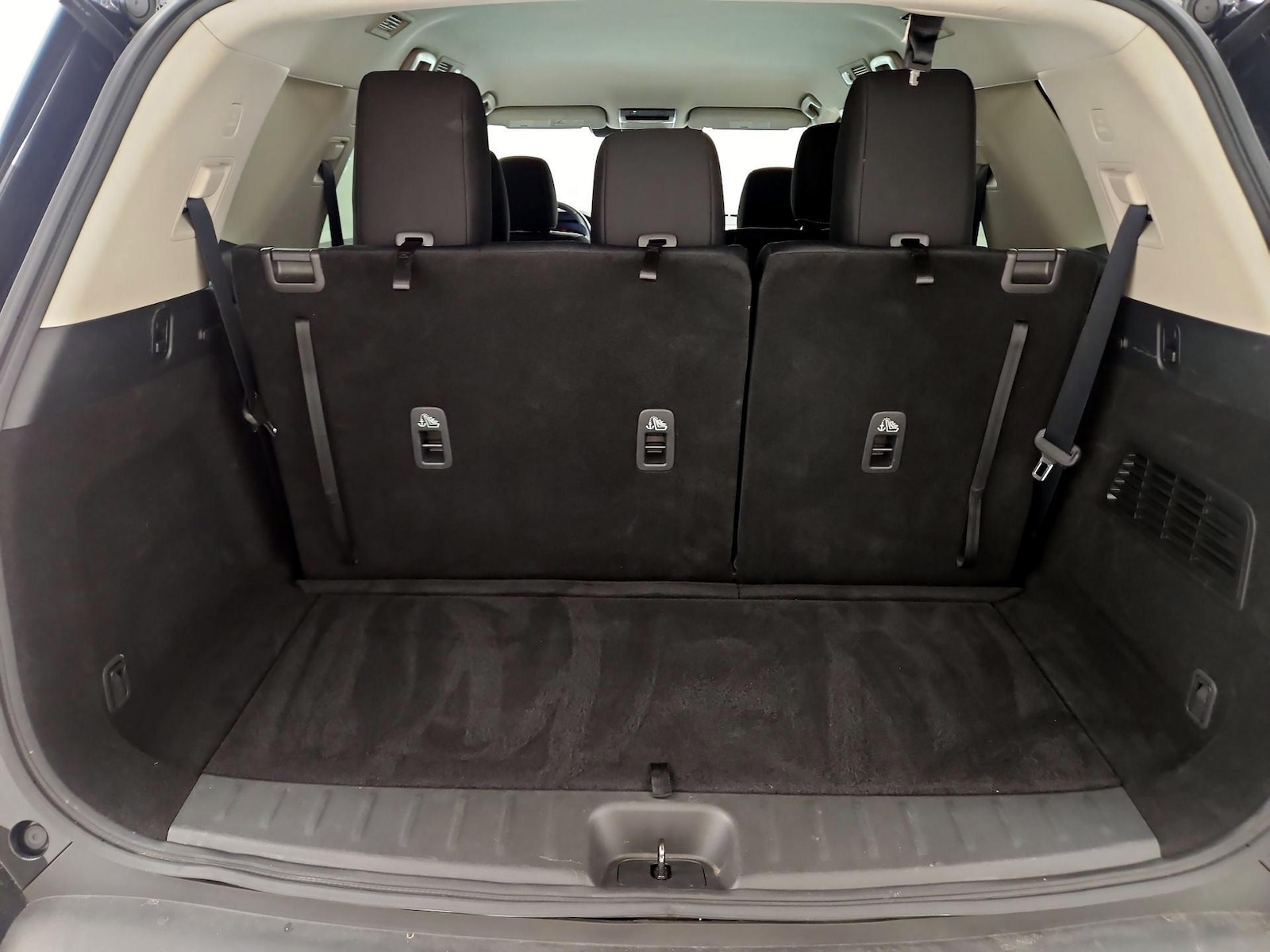 2024 Nissan Pathfinder SV - Photo 22