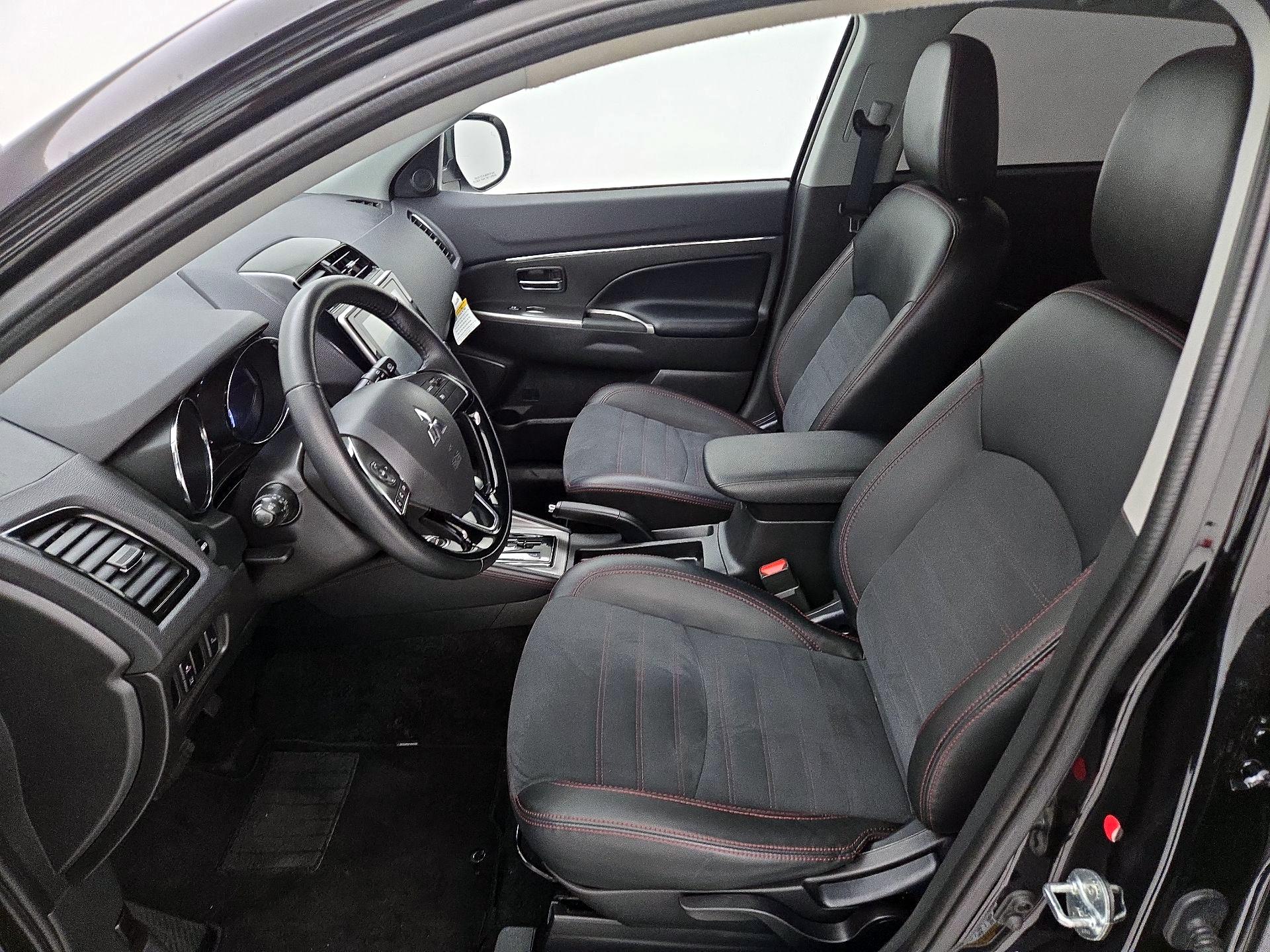 Thumbnail: 2024 Mitsubishi Outlander Sport - 11