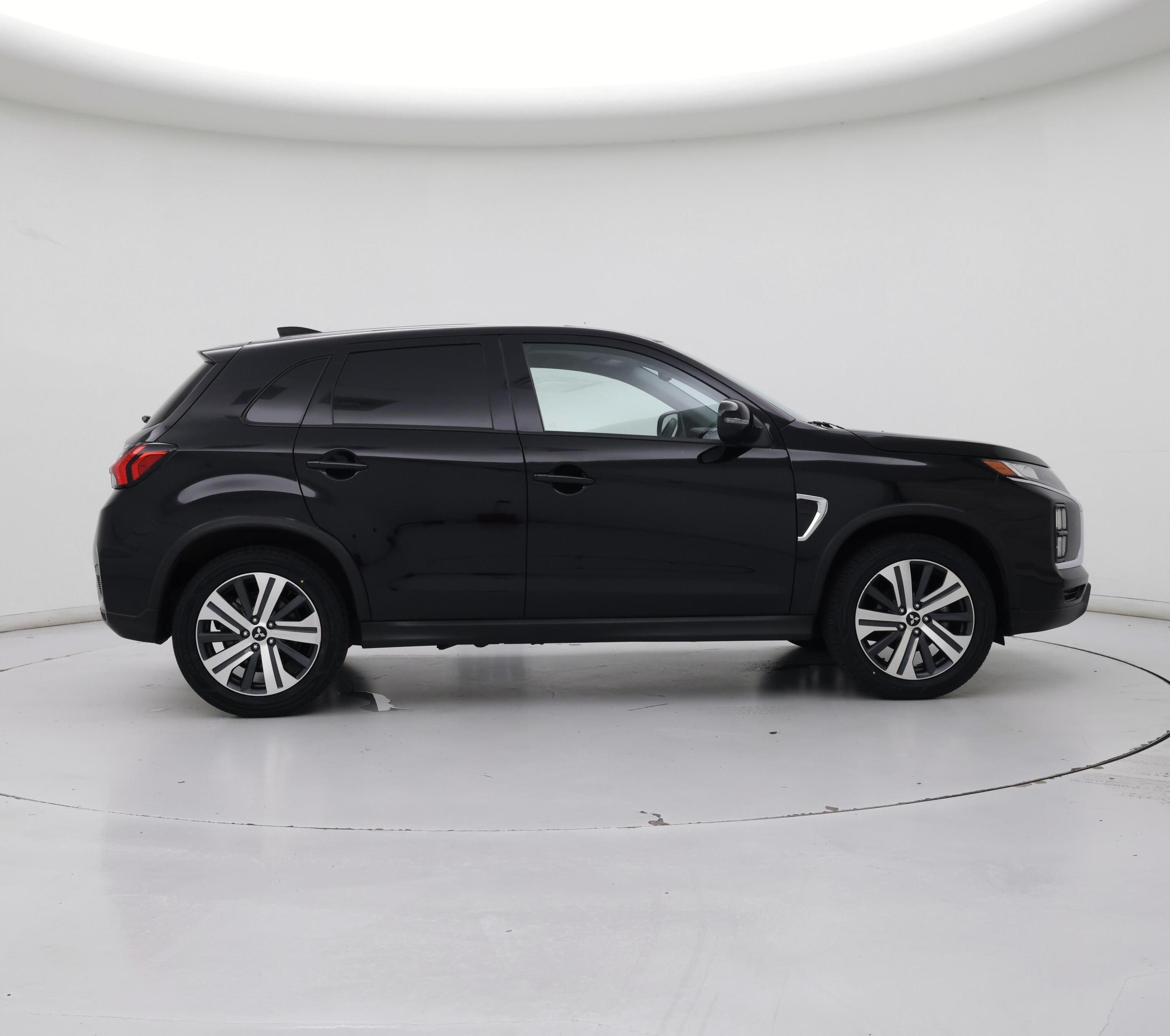 Thumbnail: 2024 Mitsubishi Outlander Sport - 7