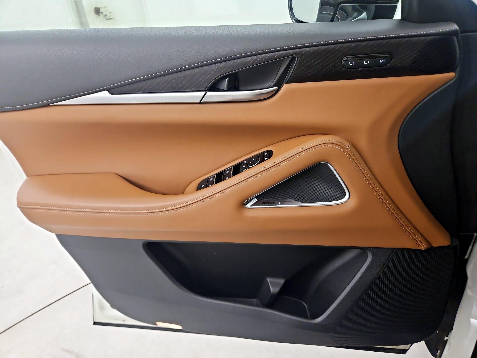 Thumbnail: 2023 INFINITI QX60 - 12