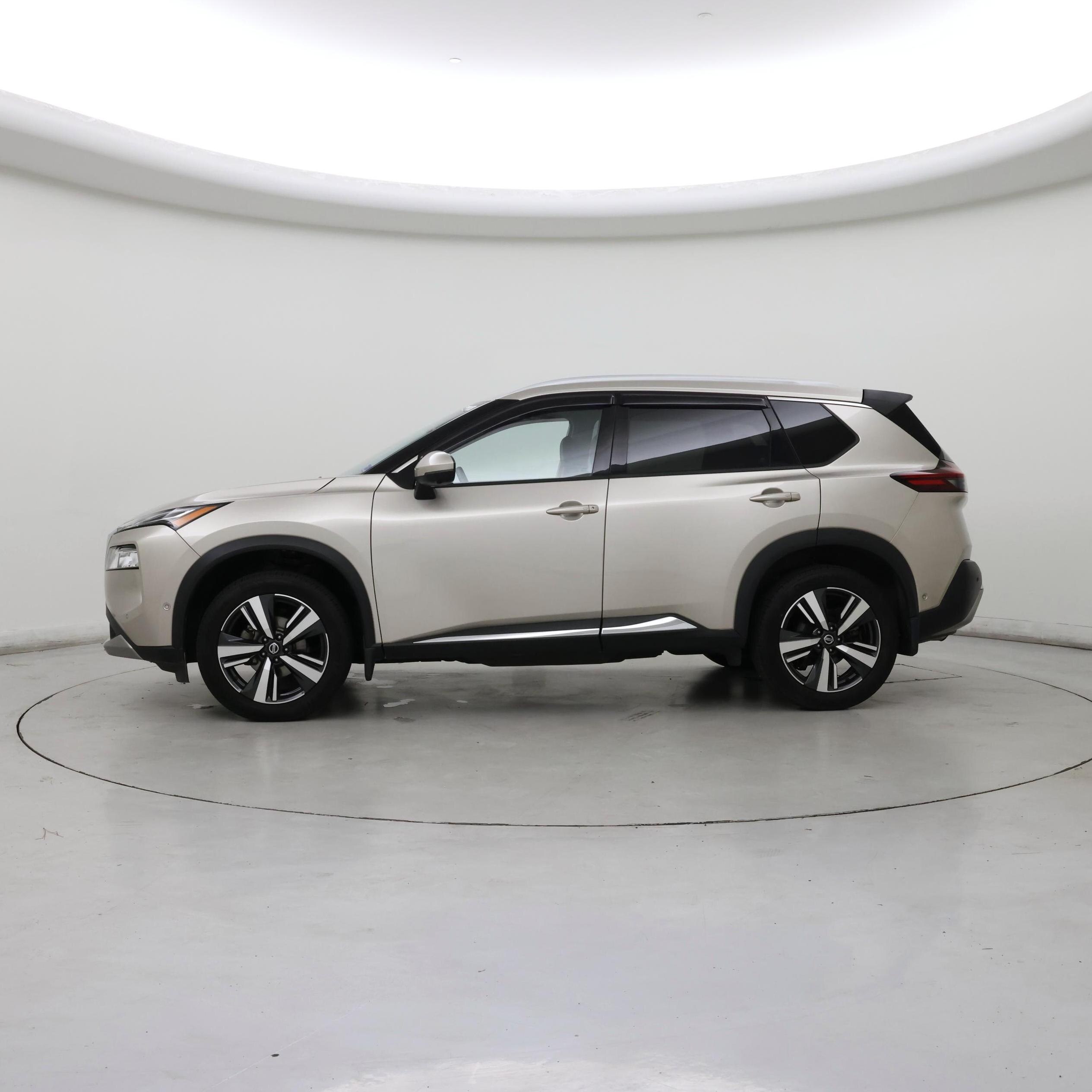 Thumbnail: 2021 Nissan Rogue - 3