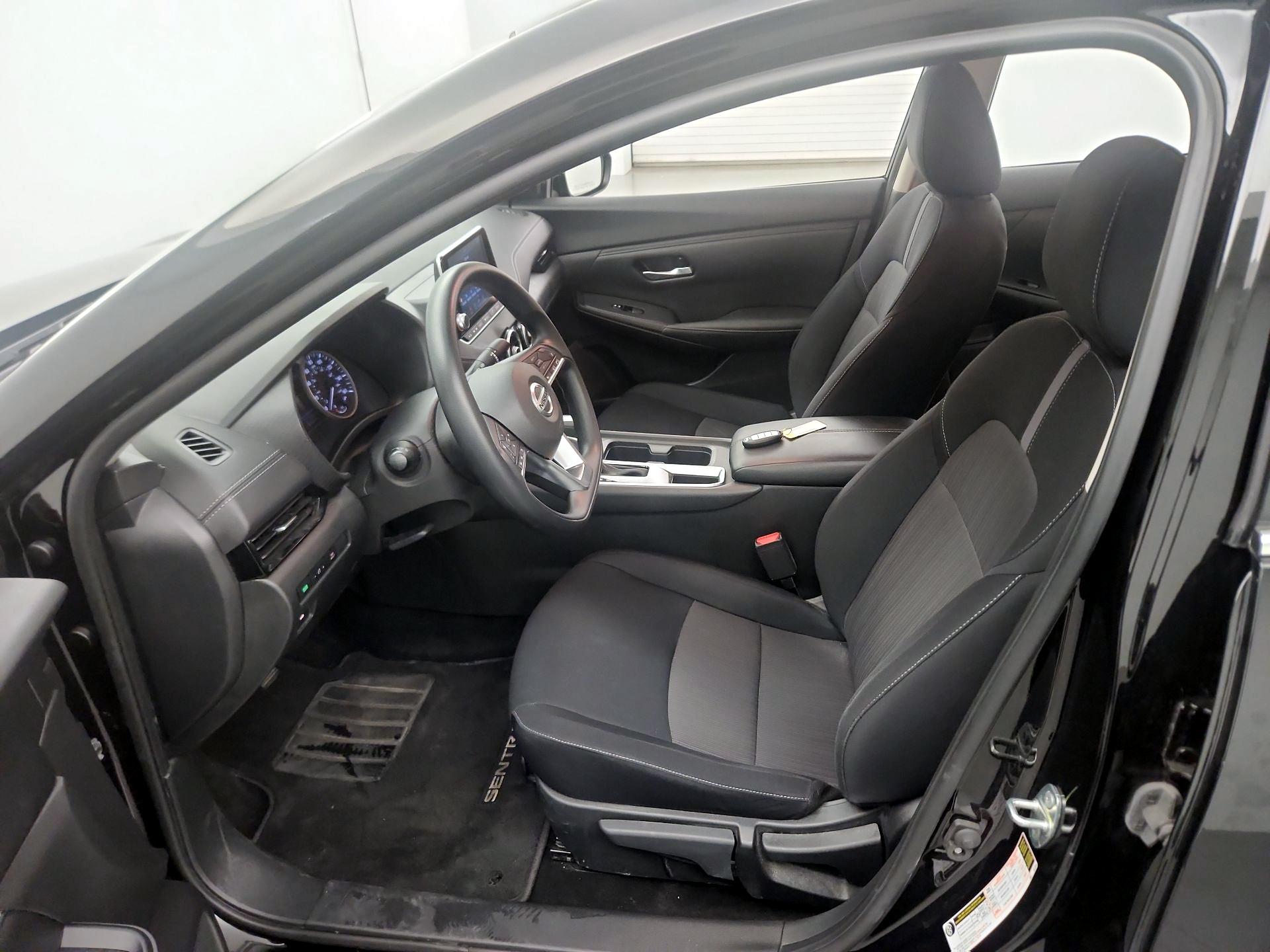 Thumbnail: 2023 Nissan Sentra - 11