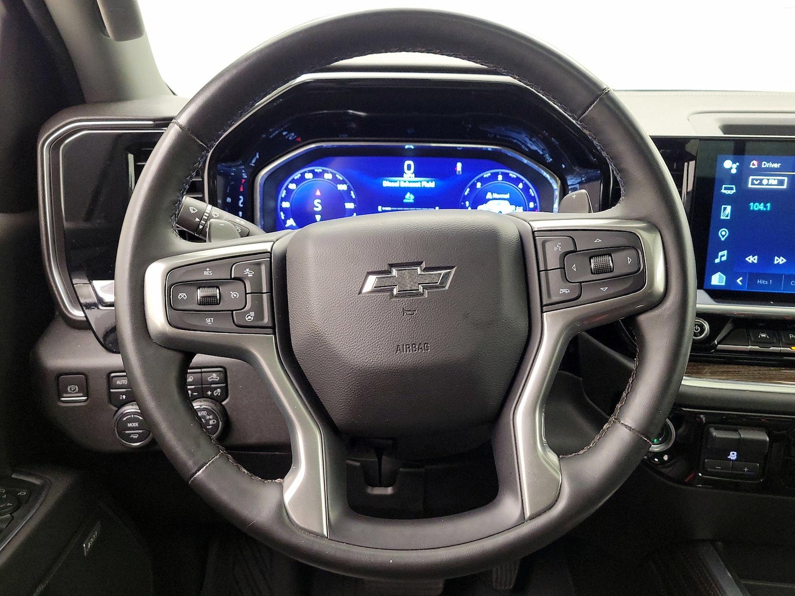 2023 Chevrolet Silverado 1500 RST - Photo 11