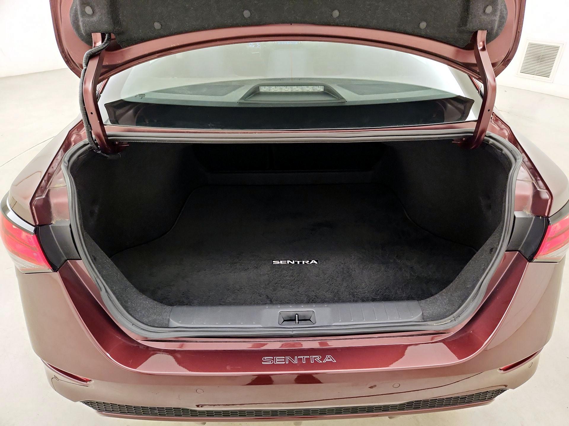 Thumbnail: 2024 Nissan Sentra - 20