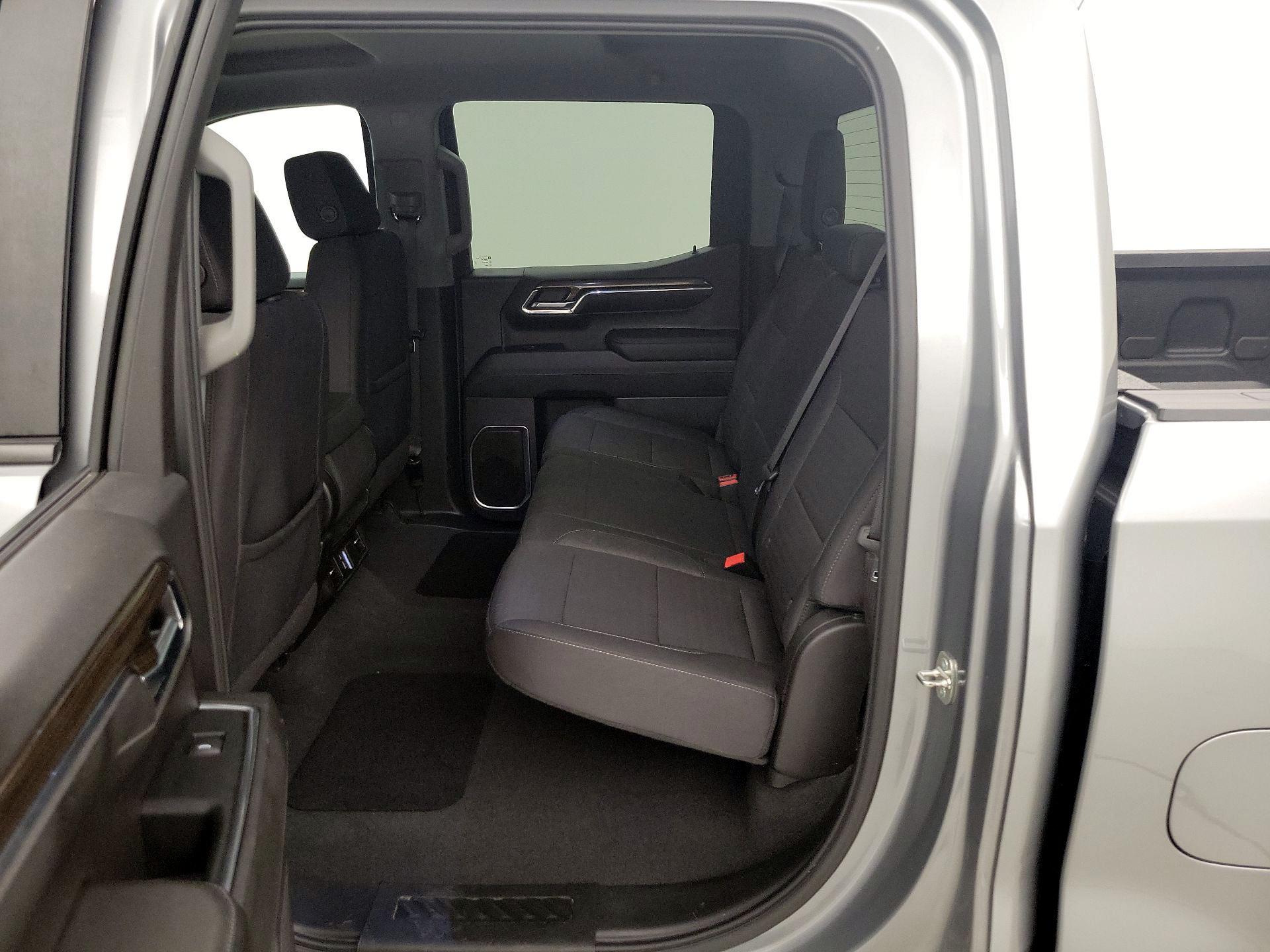 Thumbnail: 2024 Chevrolet Silverado 1500 - 20