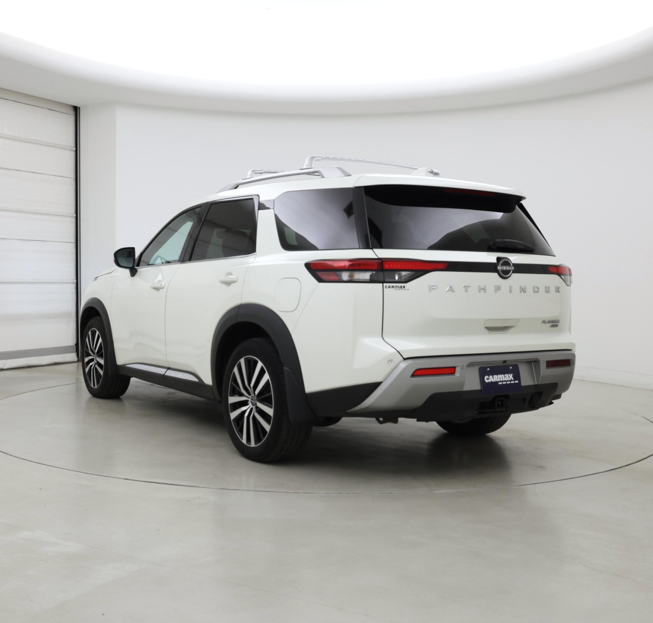 Thumbnail: 2023 Nissan Pathfinder - 2