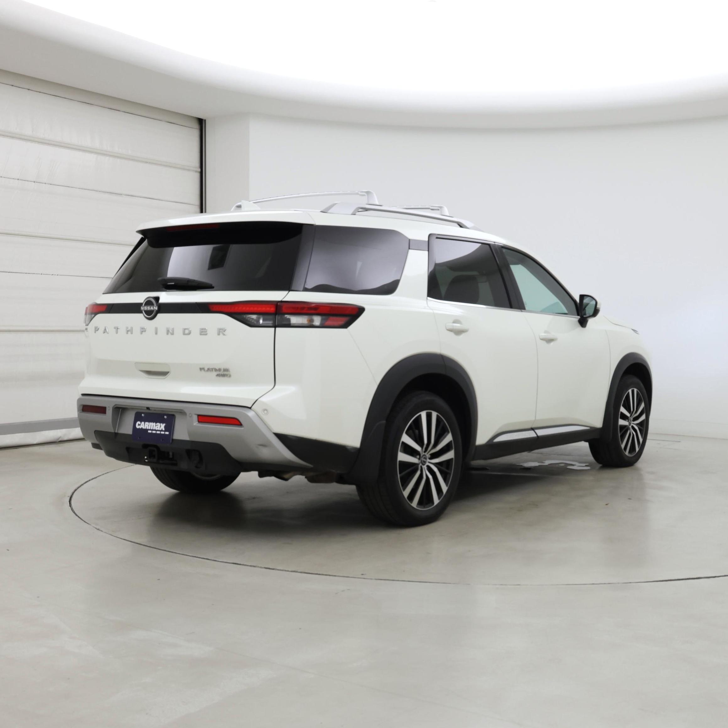 Thumbnail: 2023 Nissan Pathfinder - 8