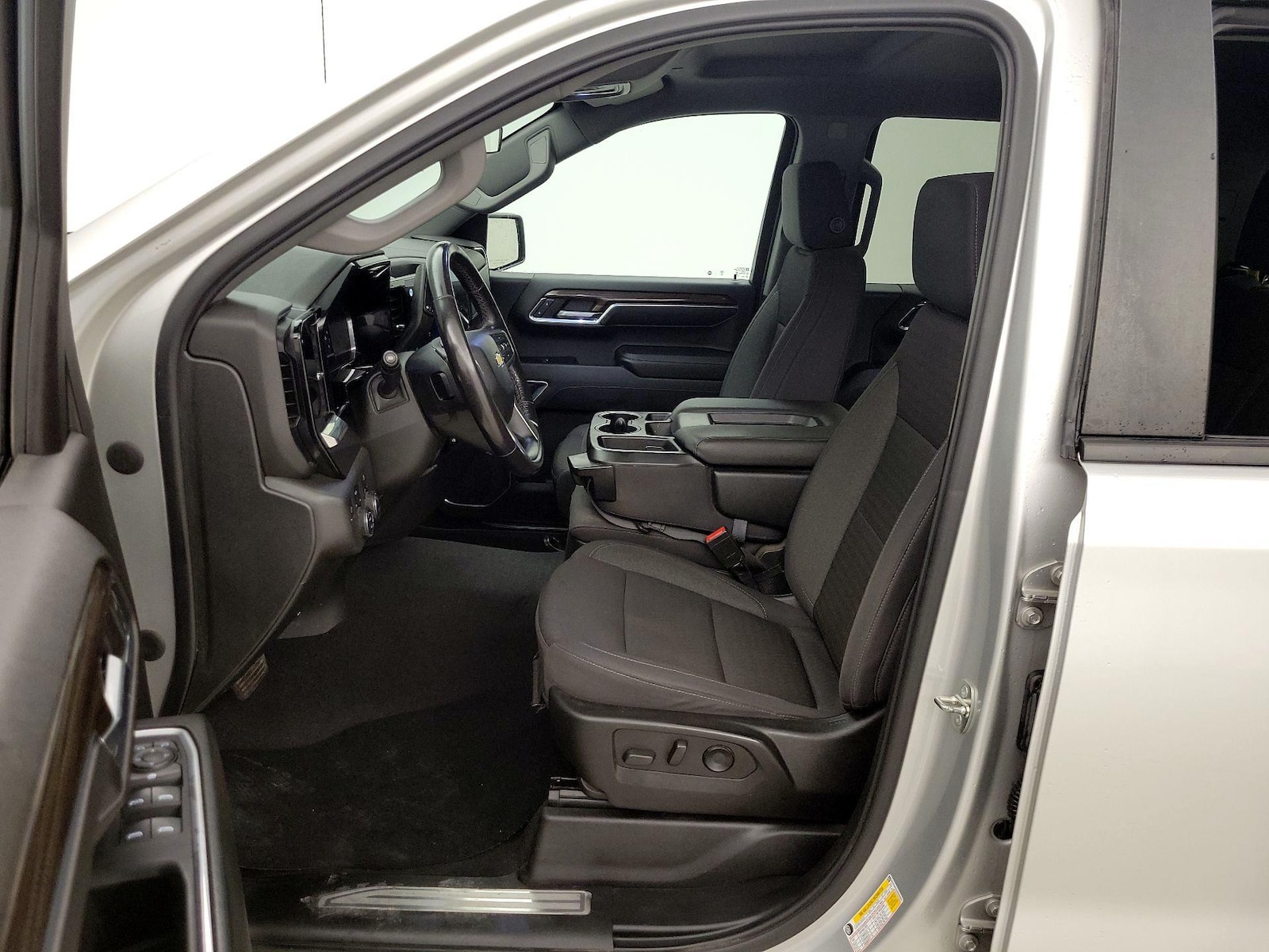 2022 Chevrolet Silverado 1500 LT - Photo 12