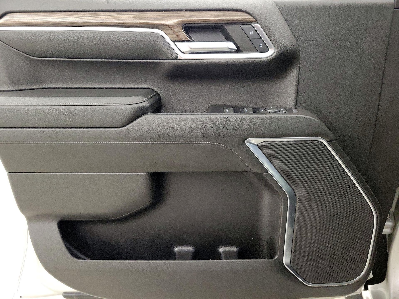 2022 Chevrolet Silverado 1500 LT - Photo 13