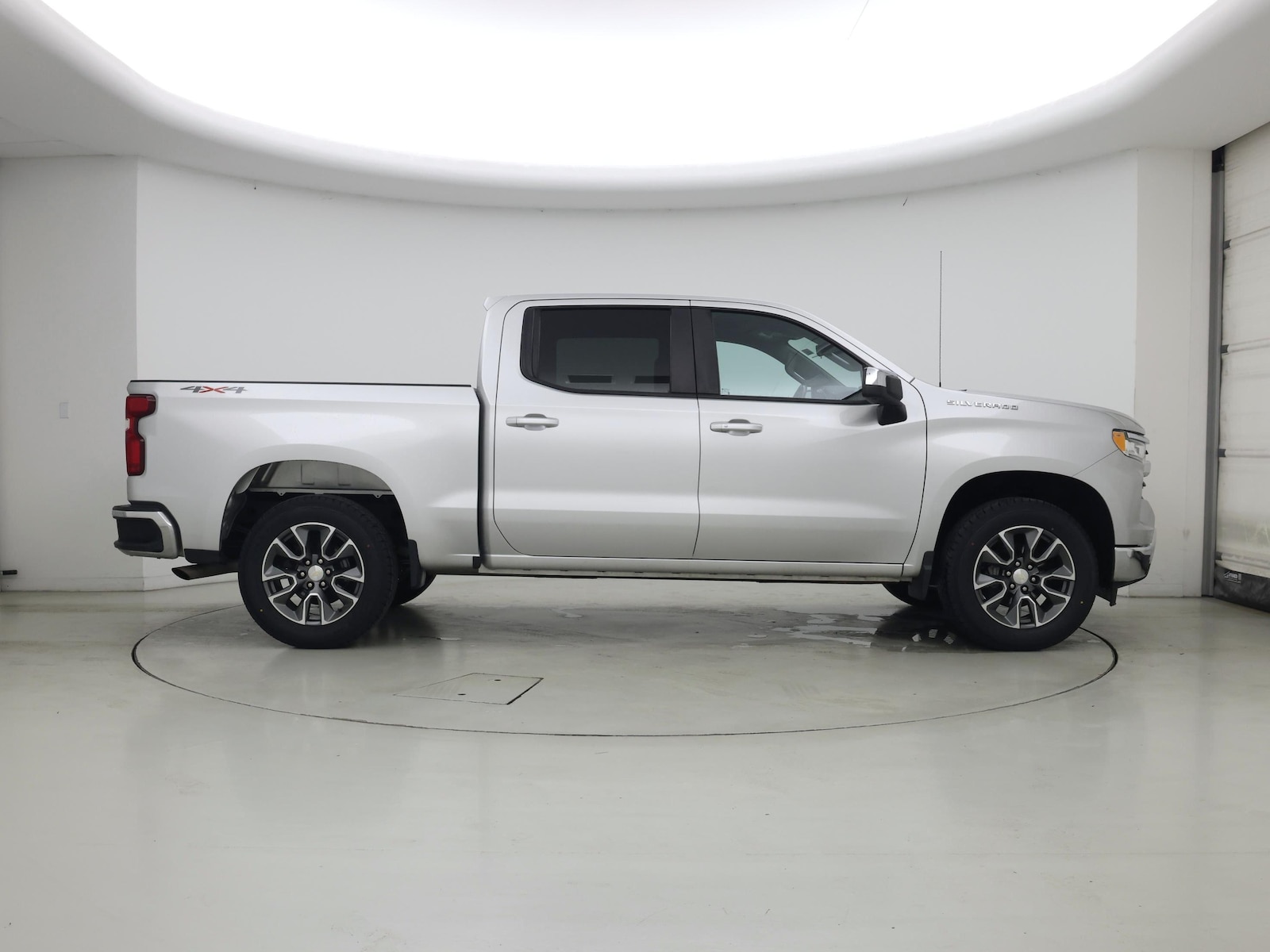 2022 Chevrolet Silverado 1500 LT - Photo 8