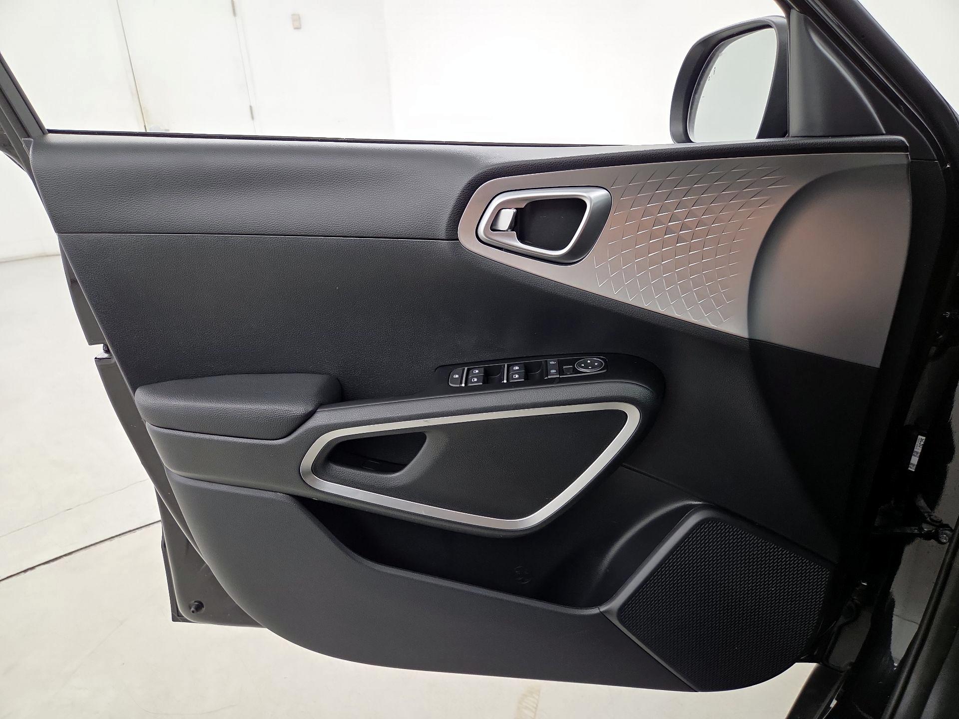 Thumbnail: 2025 Kia Soul - 12