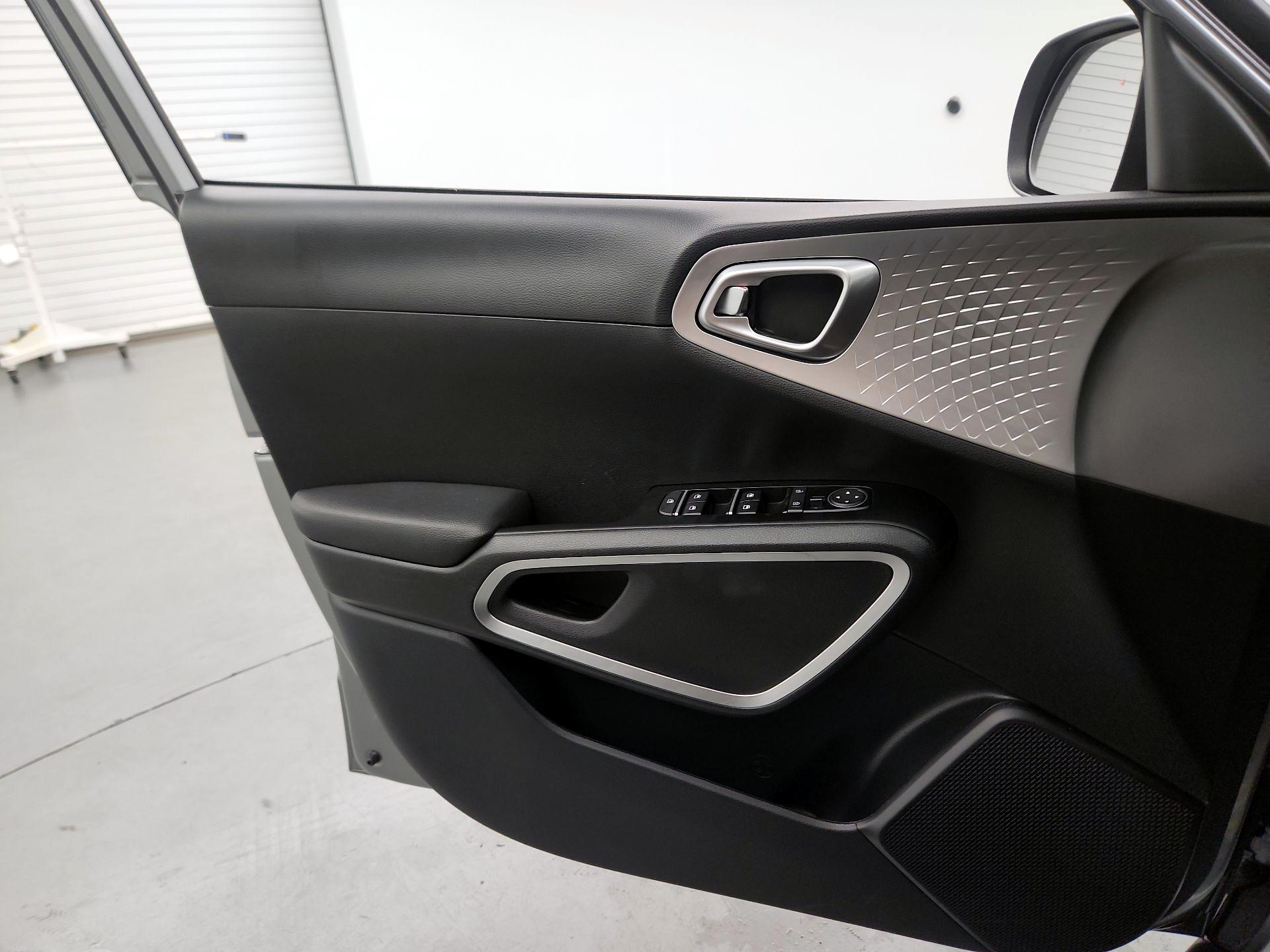 Thumbnail: 2025 Kia Soul - 12