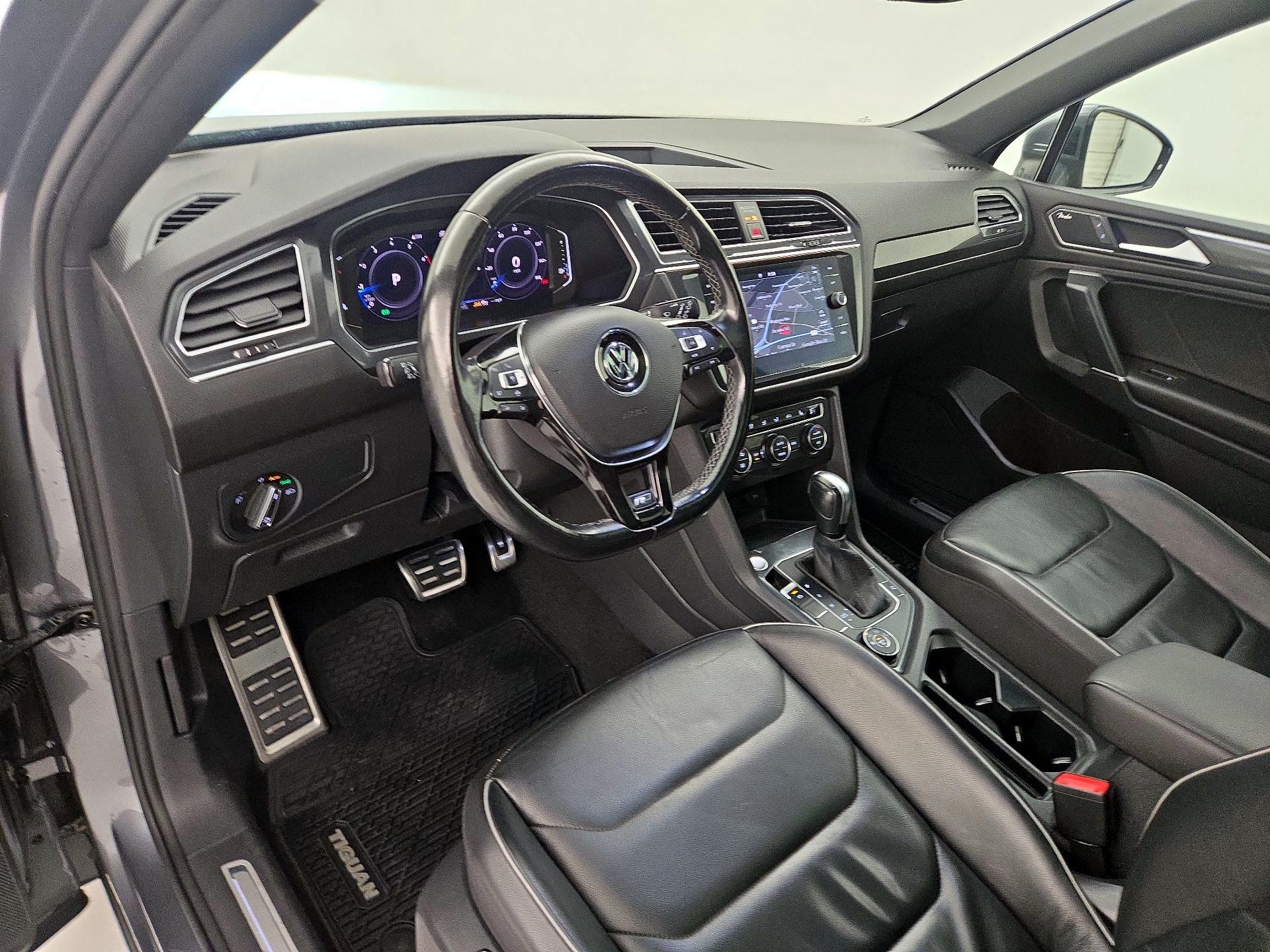 Thumbnail: 2020 Volkswagen Tiguan - 11