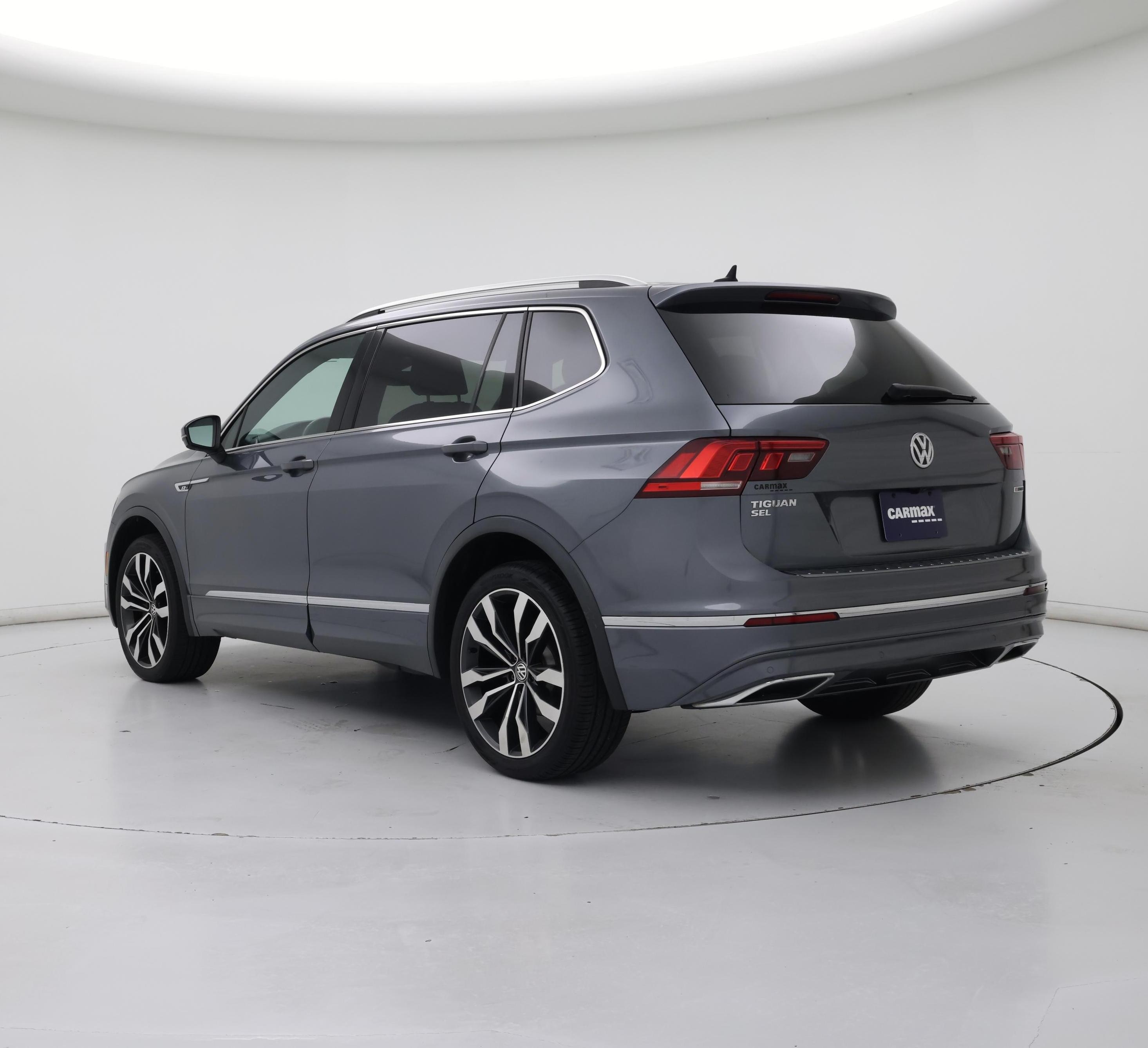 Thumbnail: 2020 Volkswagen Tiguan - 2