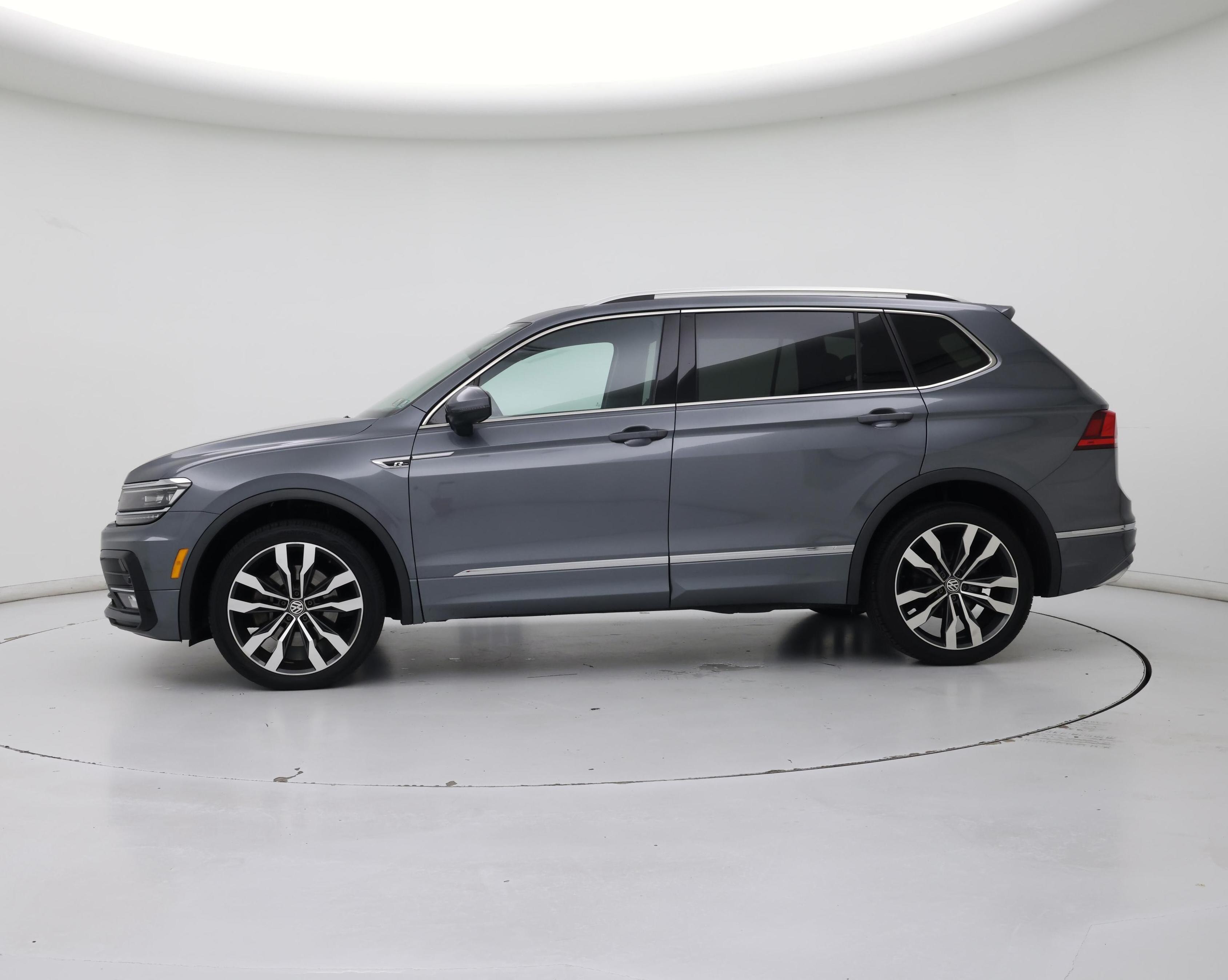 Thumbnail: 2020 Volkswagen Tiguan - 3