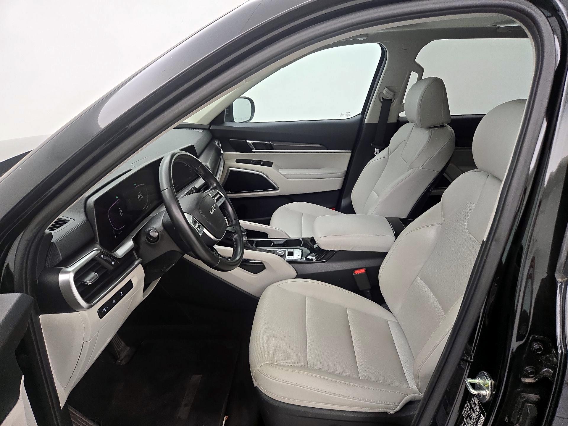 Thumbnail: 2023 Kia Telluride - 11