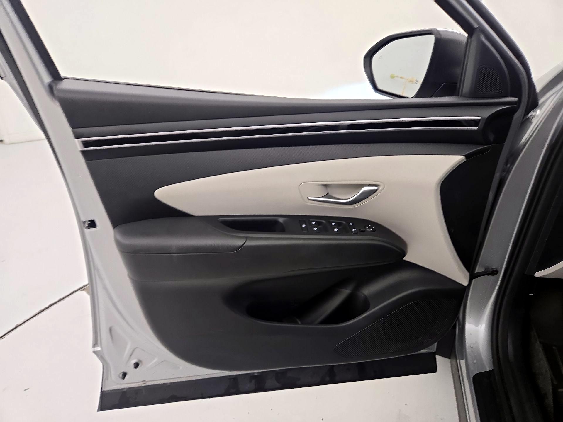 Thumbnail: 2023 Hyundai Tucson - 12