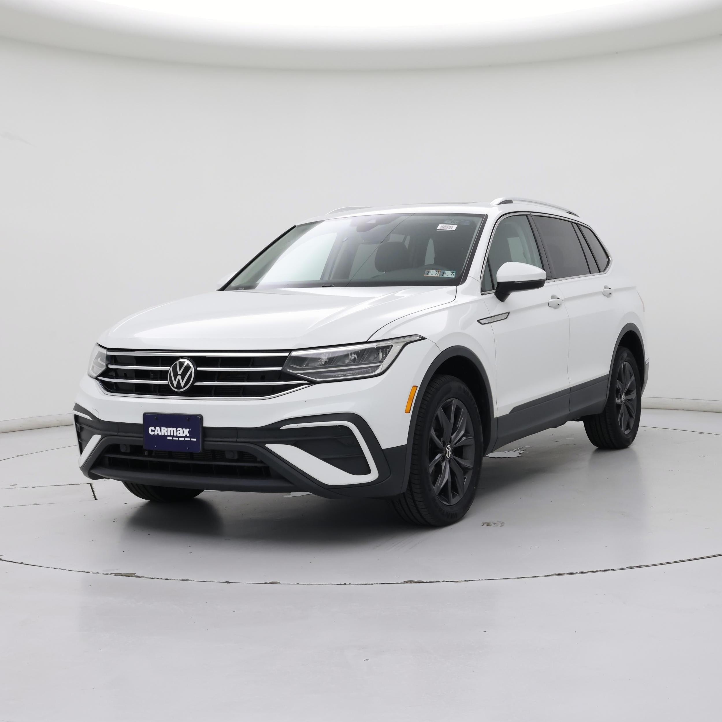 Thumbnail: 2022 Volkswagen Tiguan - 4