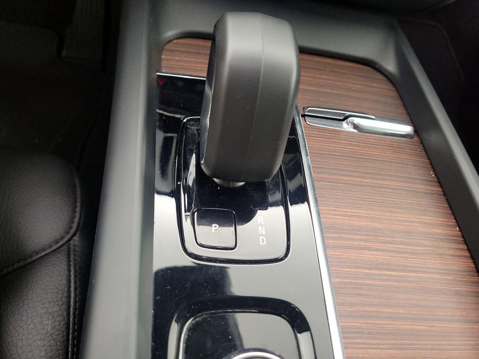Thumbnail: 2023 Volvo XC60 - 17