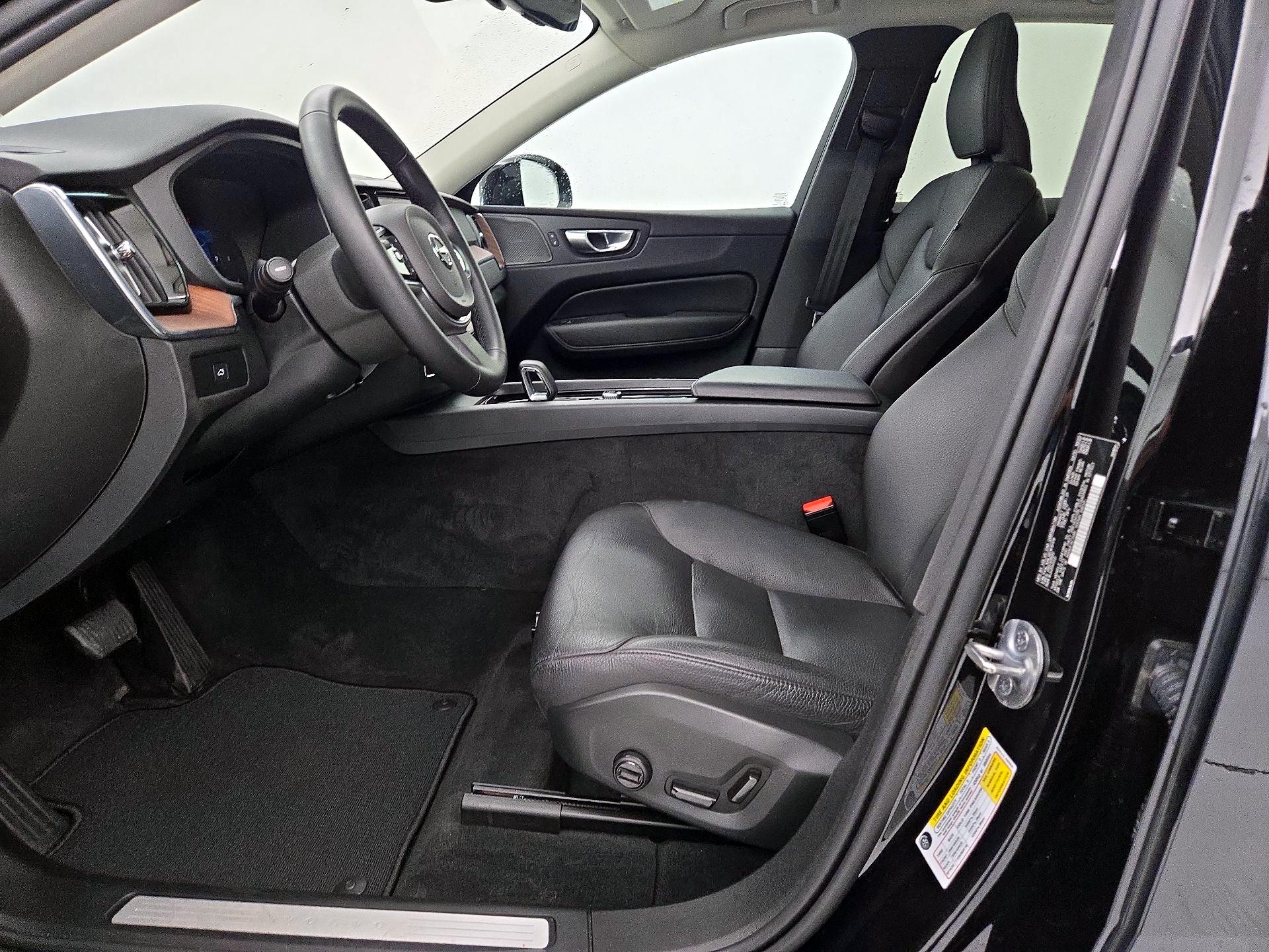 Thumbnail: 2024 Volvo XC60 - 11