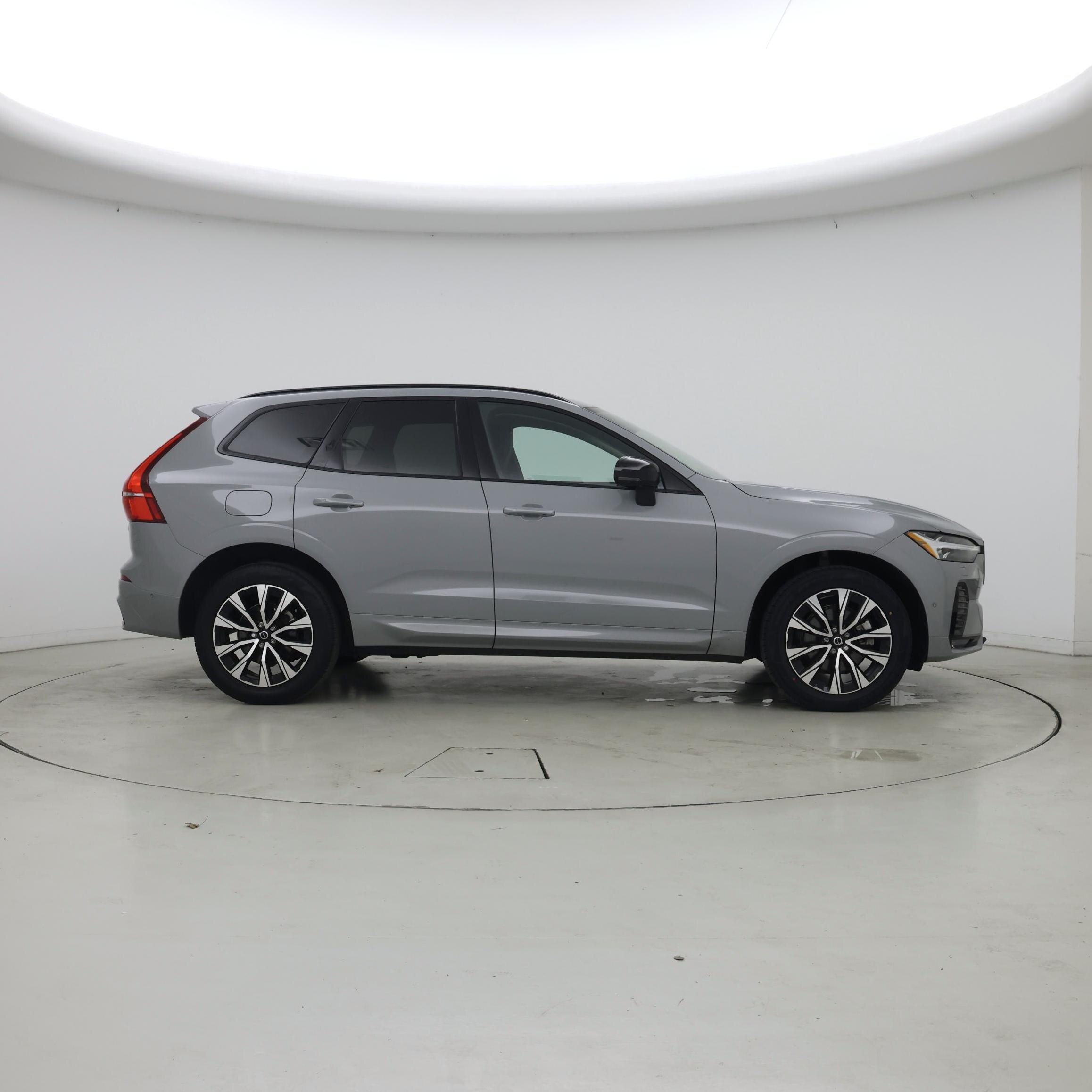 Thumbnail: 2024 Volvo XC60 - 7