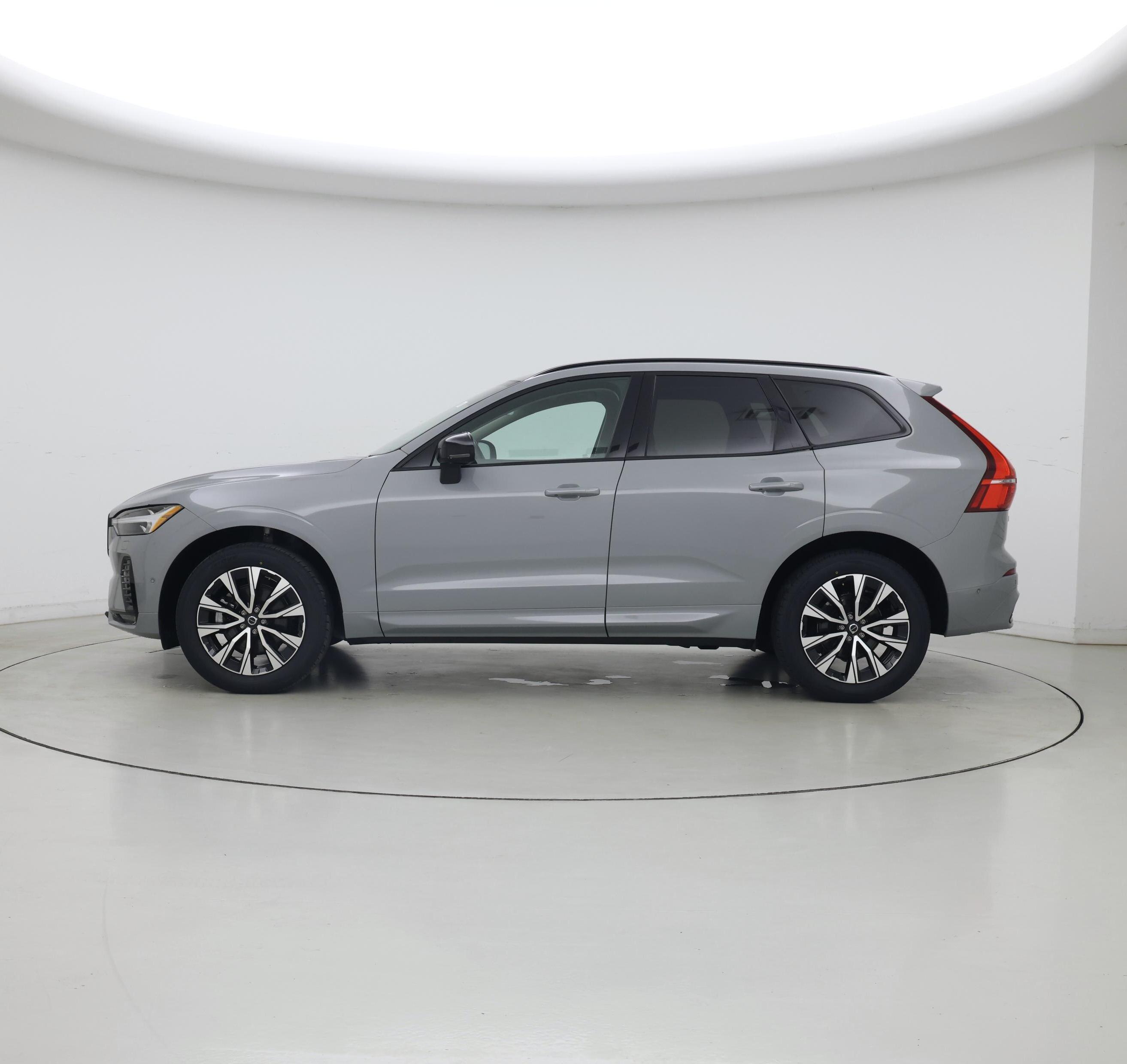 Thumbnail: 2024 Volvo XC60 - 3