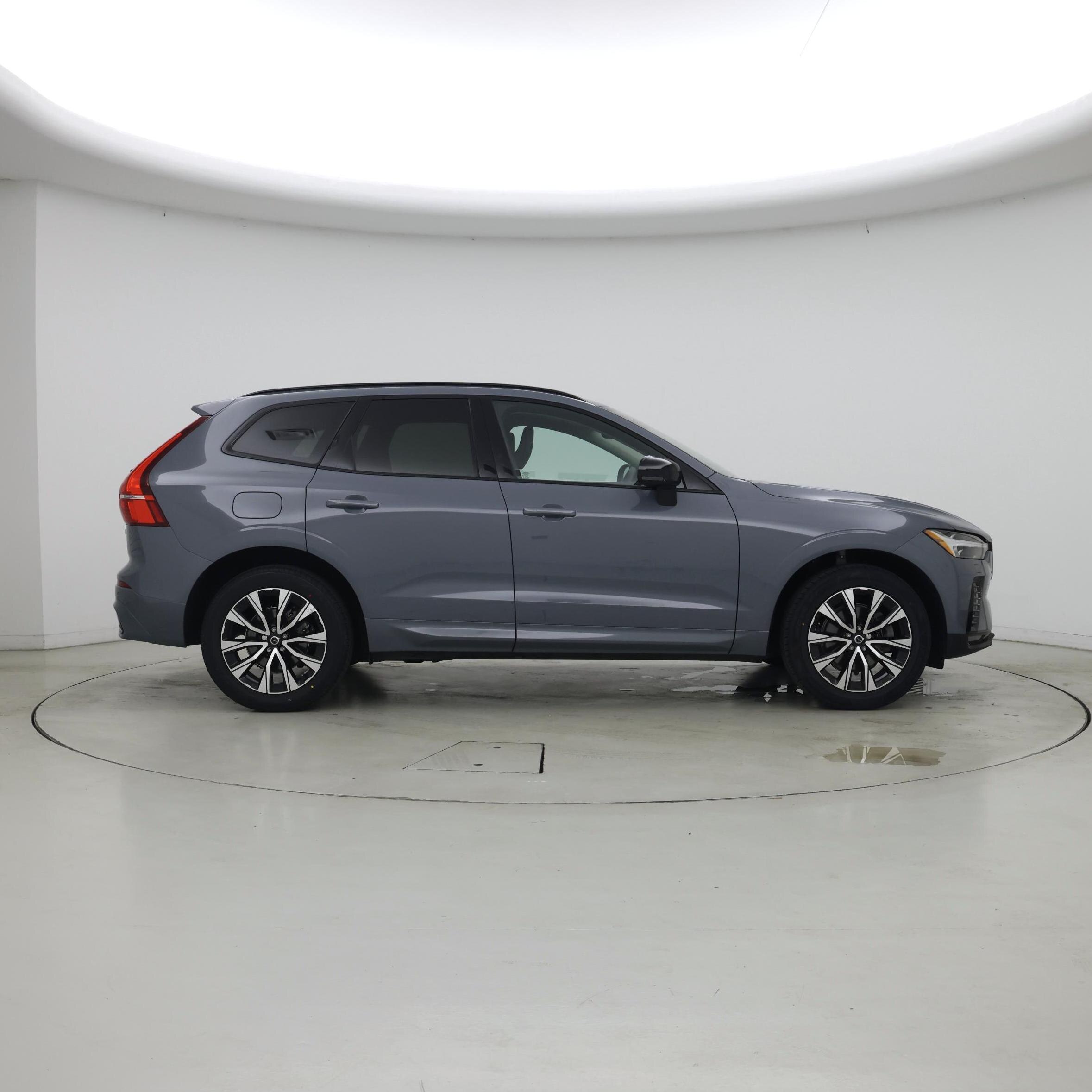 Thumbnail: 2024 Volvo XC60 - 7