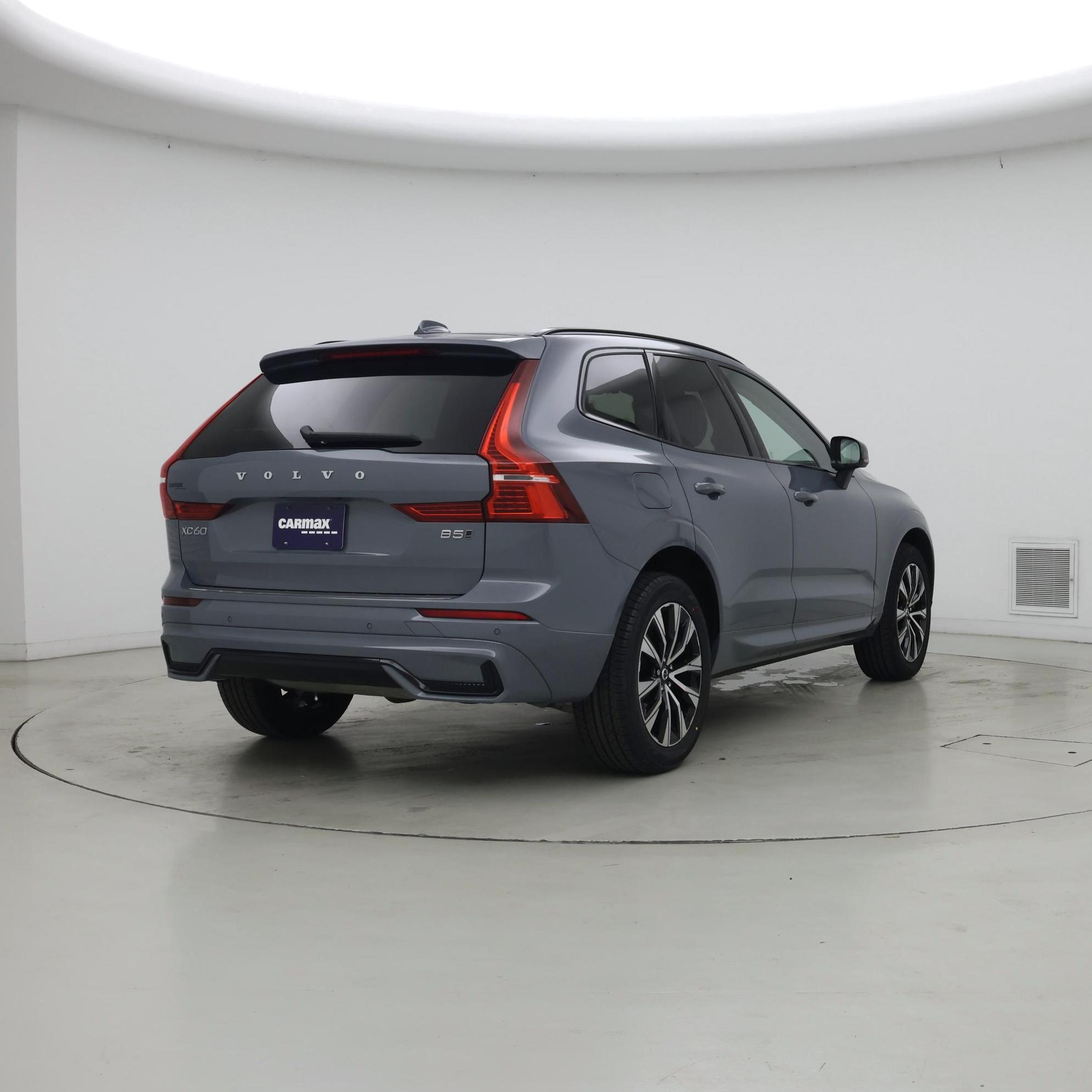 Thumbnail: 2024 Volvo XC60 - 8
