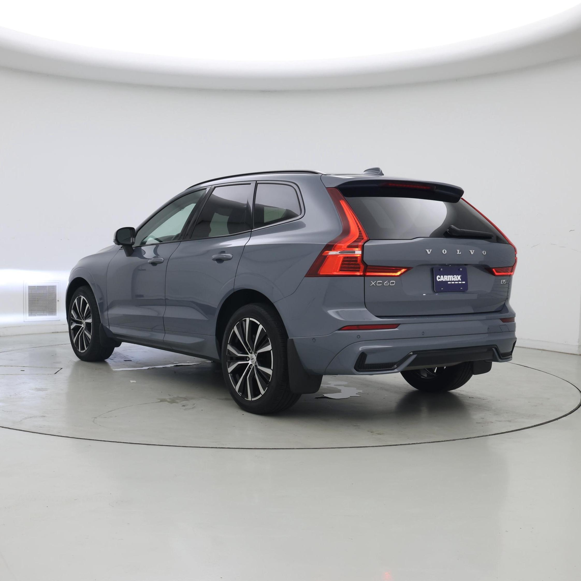 Thumbnail: 2023 Volvo XC60 - 2