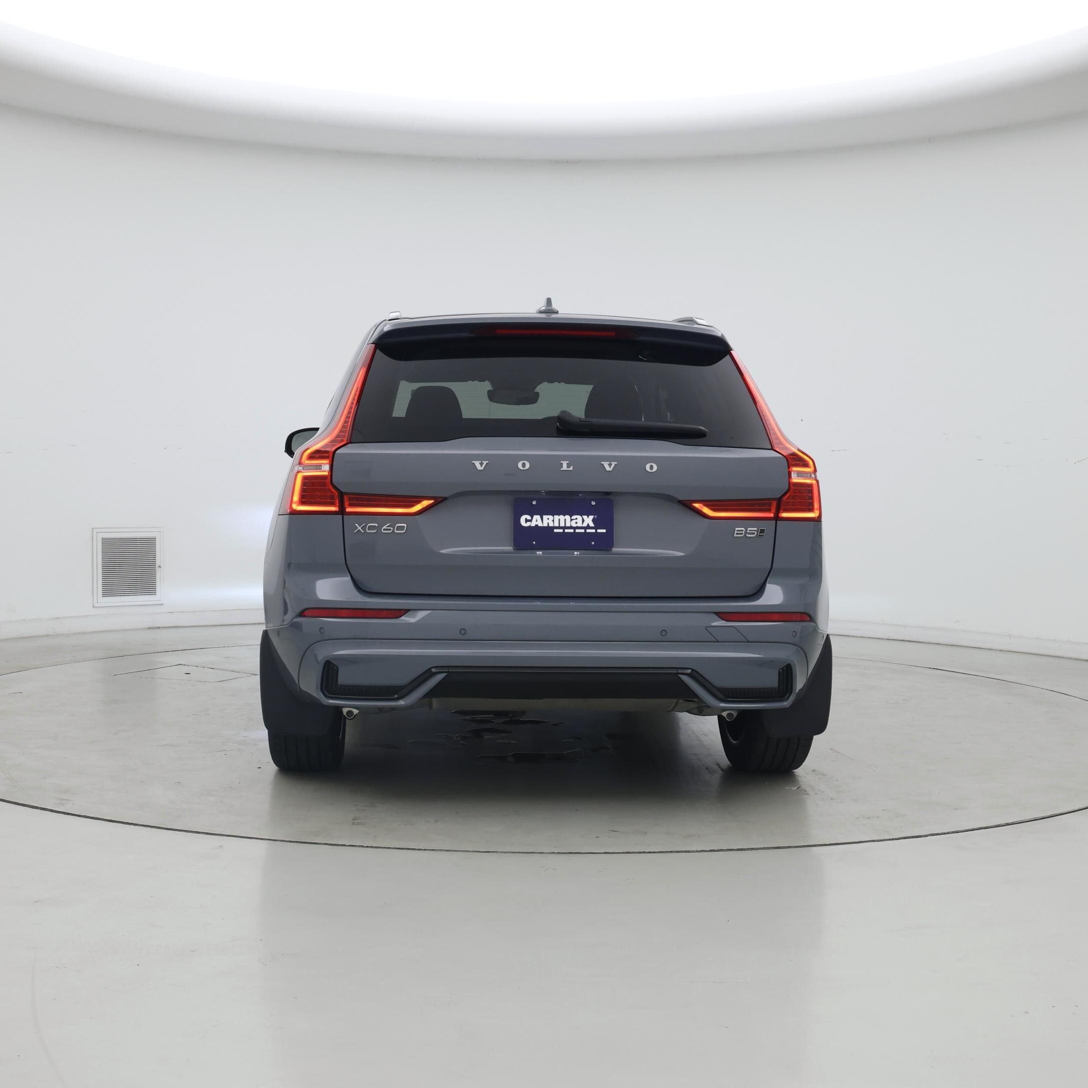Thumbnail: 2023 Volvo XC60 - 6