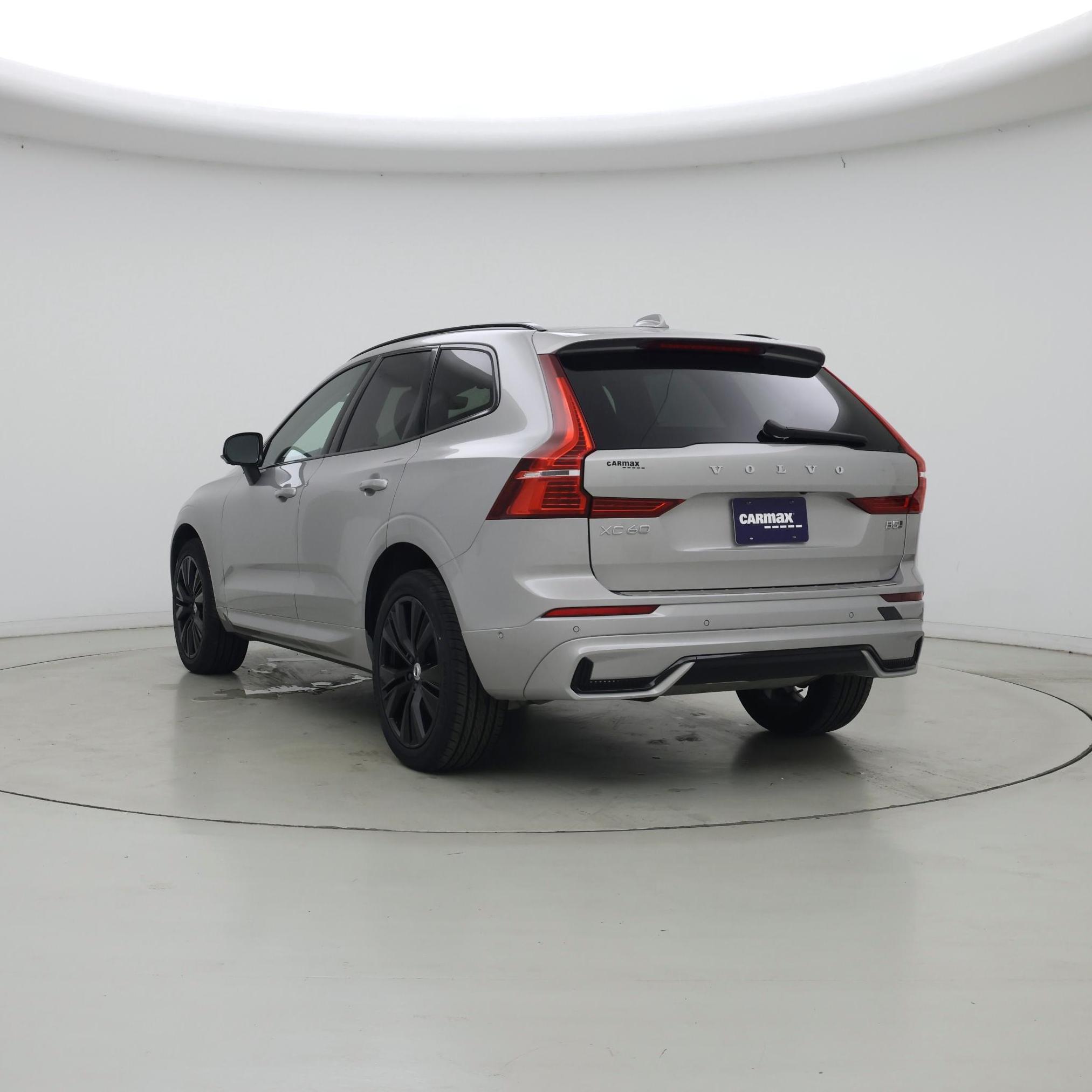 Thumbnail: 2023 Volvo XC60 - 2