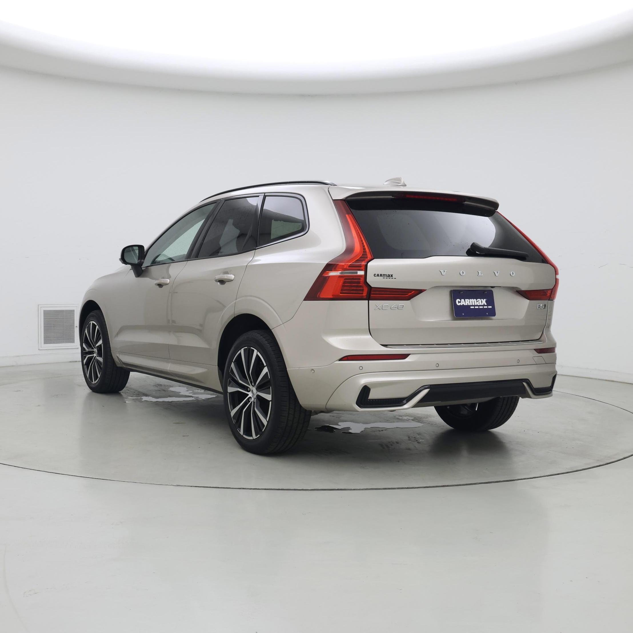 Thumbnail: 2025 Volvo XC60 - 2