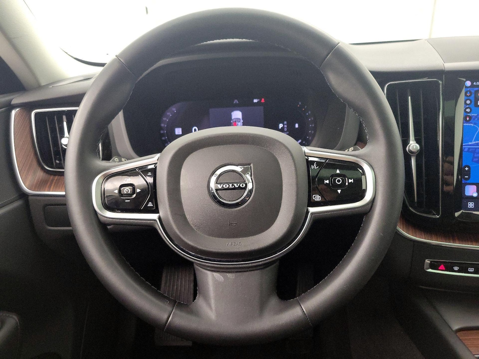 2023 Volvo XC60 Plus - Photo 11