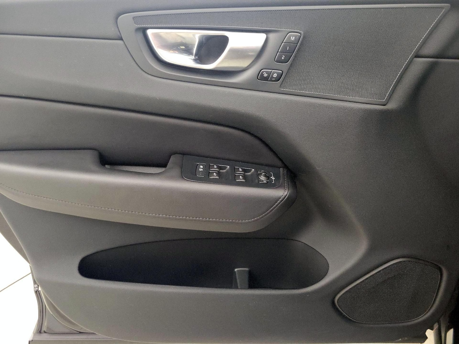 2023 Volvo XC60 Plus - Photo 13