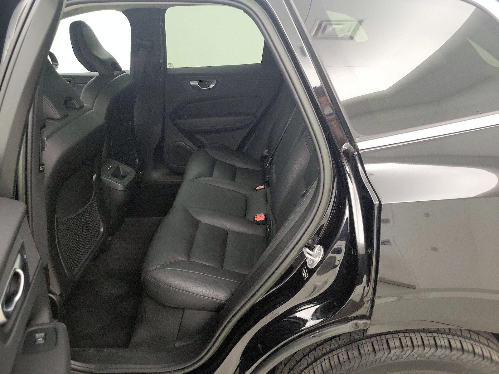 2023 Volvo XC60 Plus - Photo 22