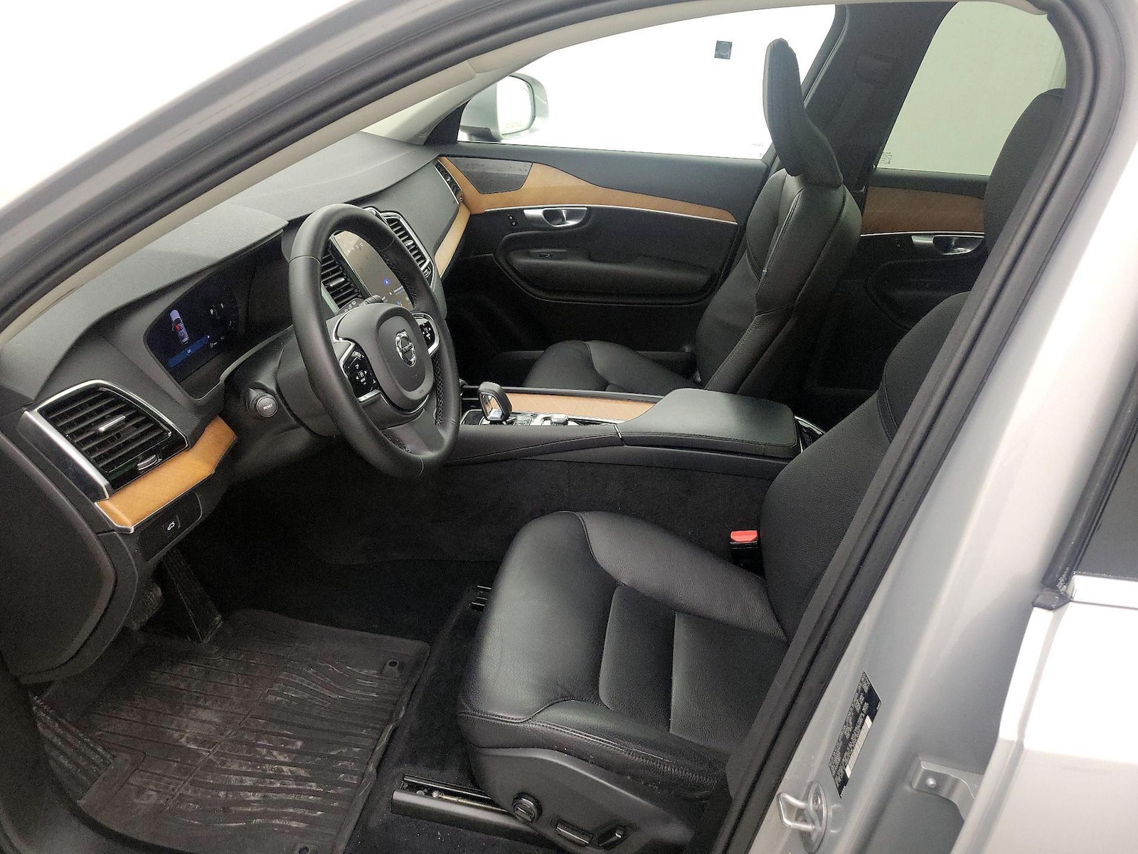 2024 Volvo XC90 Plus - Photo 12